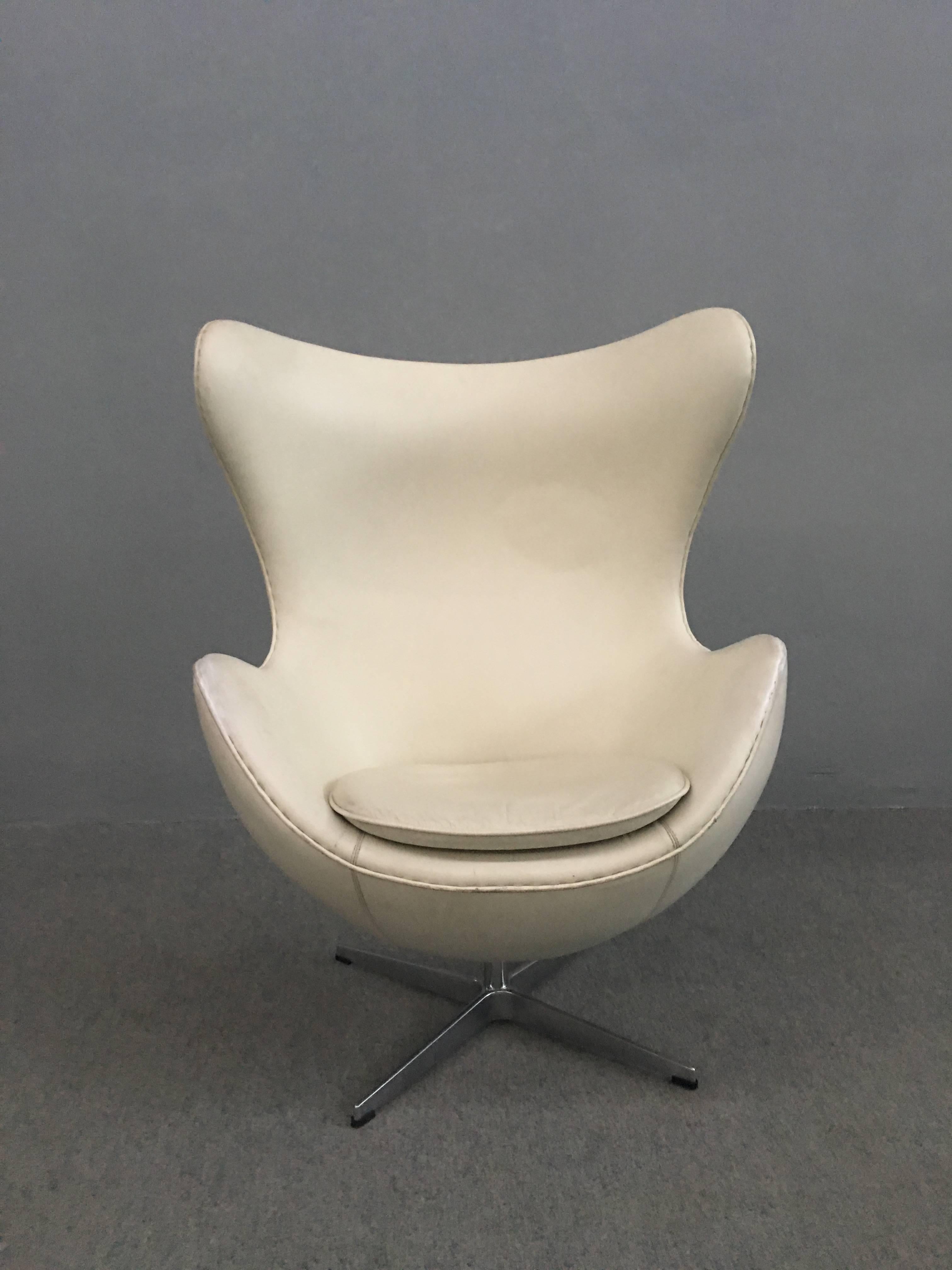 Danish Egg Chair by Arne Jacobsen