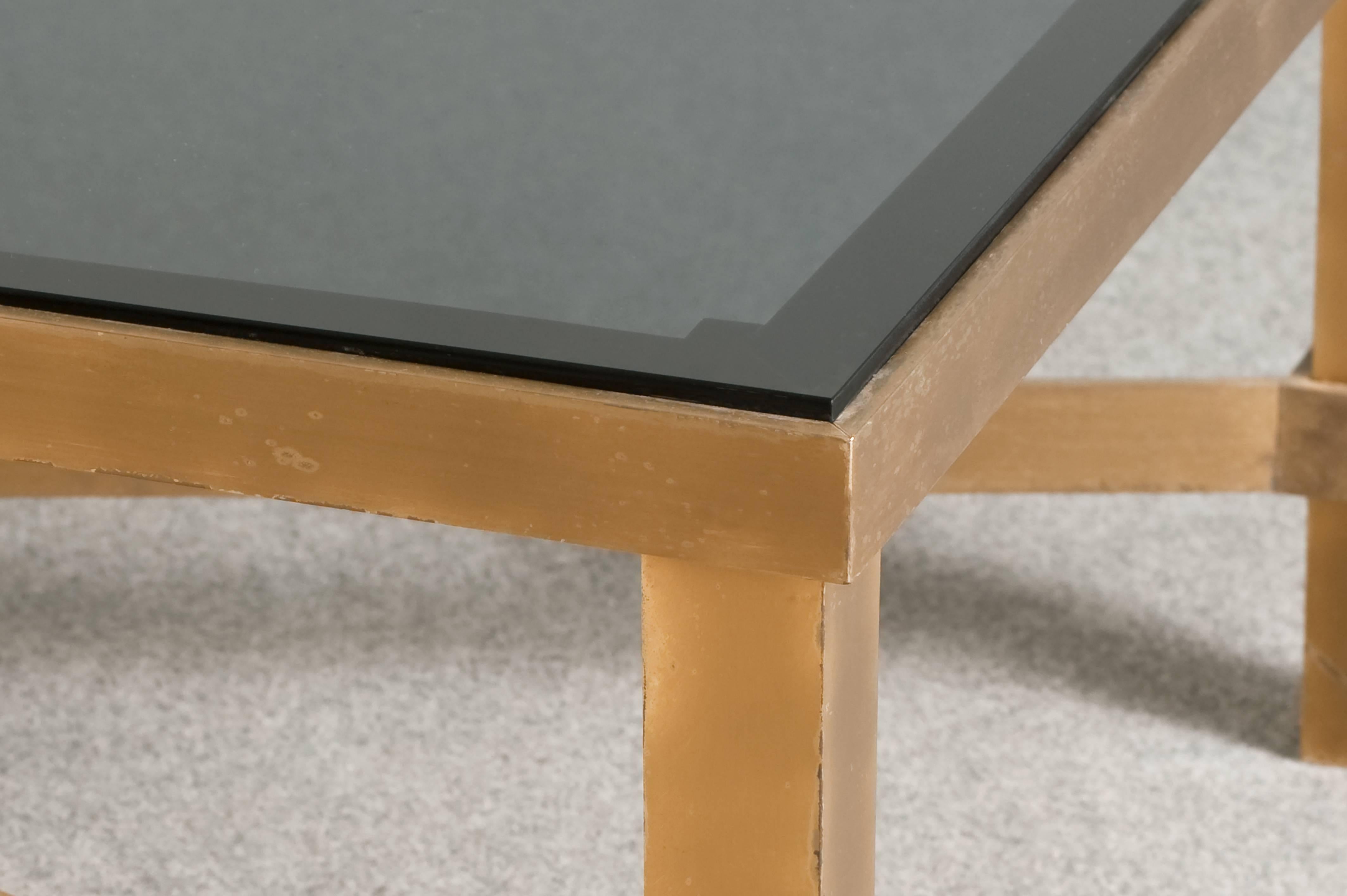 Mid-Century Modern Table basse monumentale en laiton massif, datant d'environ 1970 en vente