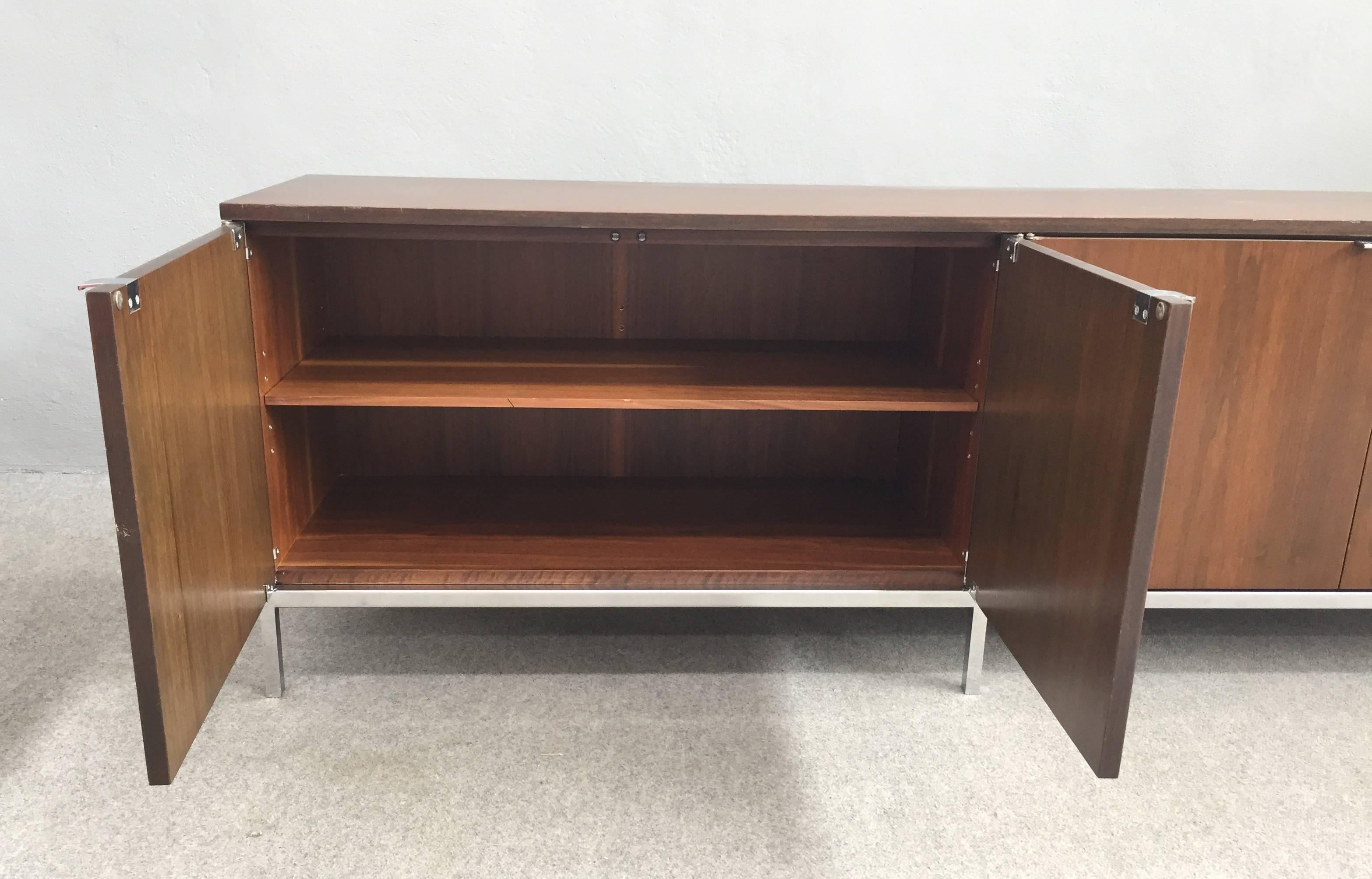 Sideboard by Florence Knoll In Excellent Condition In Piacenza, Italy