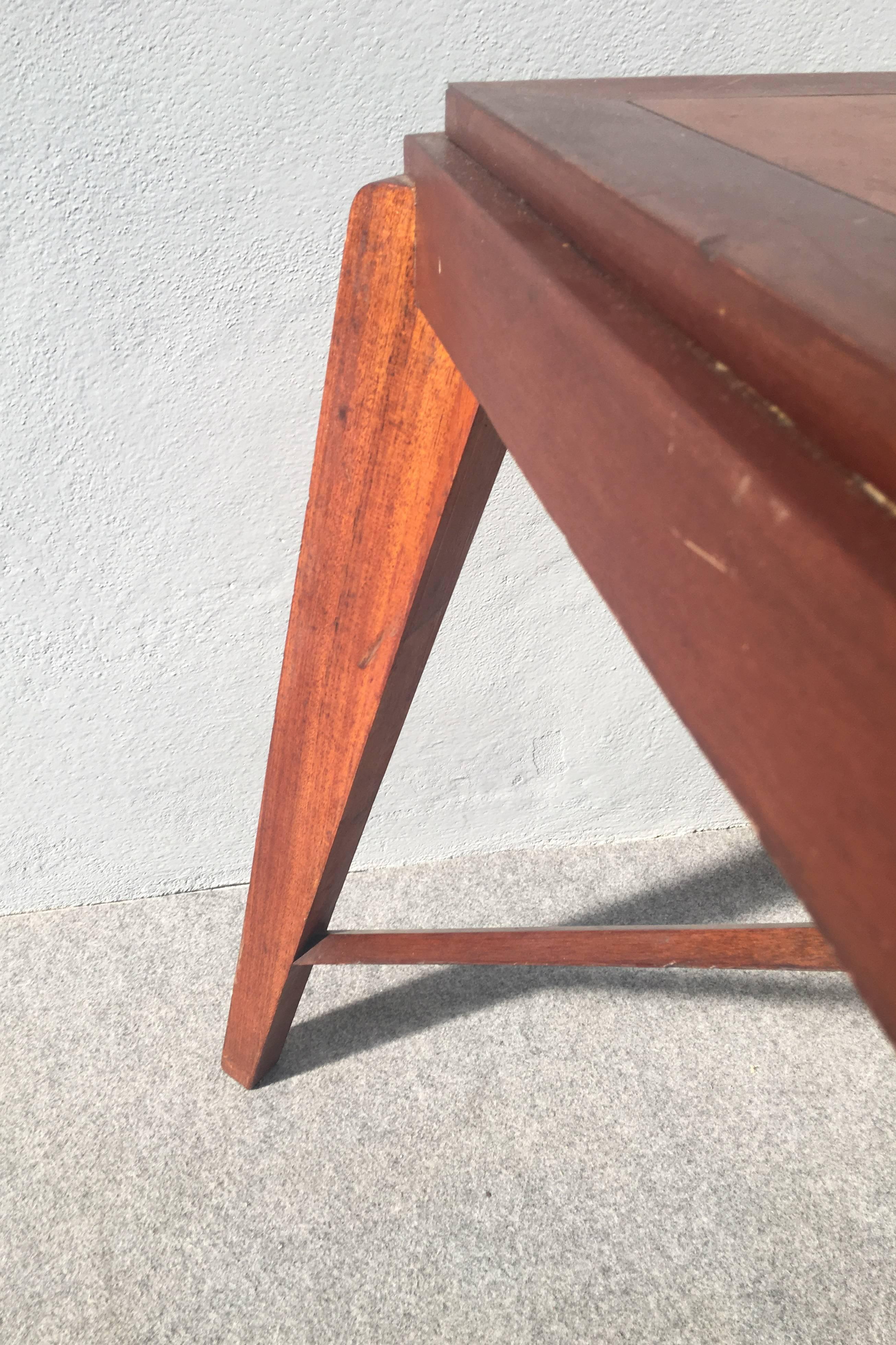 Gorgeous Squared Table in Pierre Jeanneret Style In Excellent Condition In Piacenza, Italy