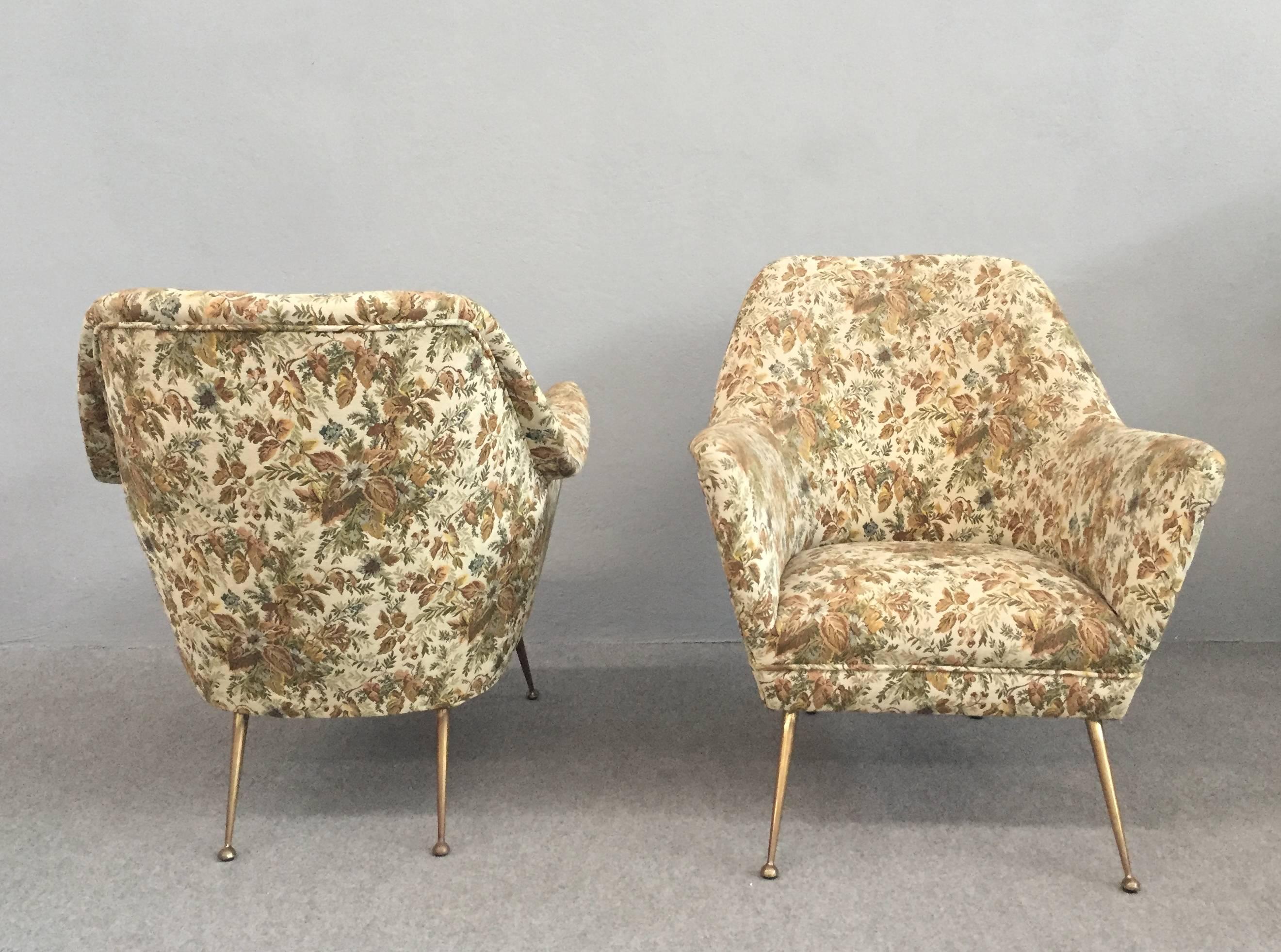 Stunning Pair of 1950s Italian Armchairs In Excellent Condition In Piacenza, Italy