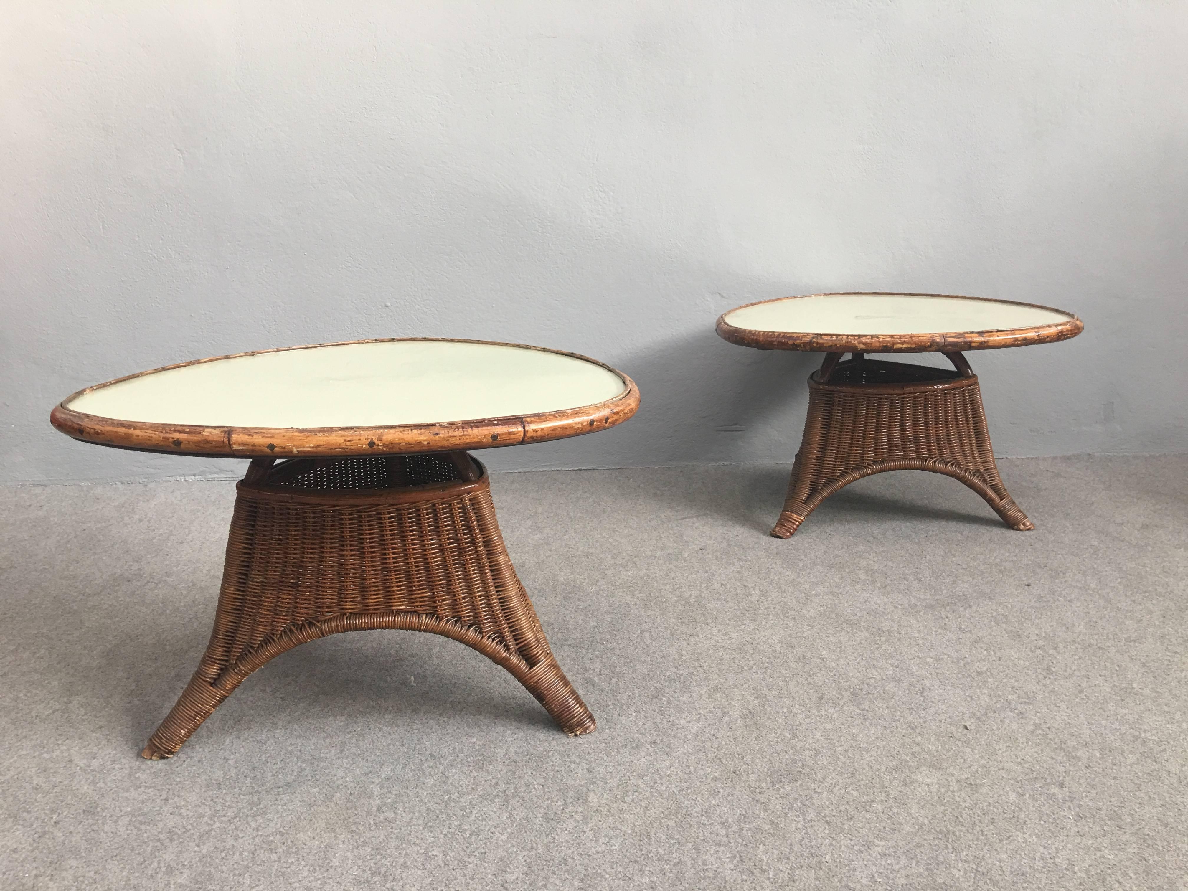 Glass top for these charming coffee tables. Shaped legs.