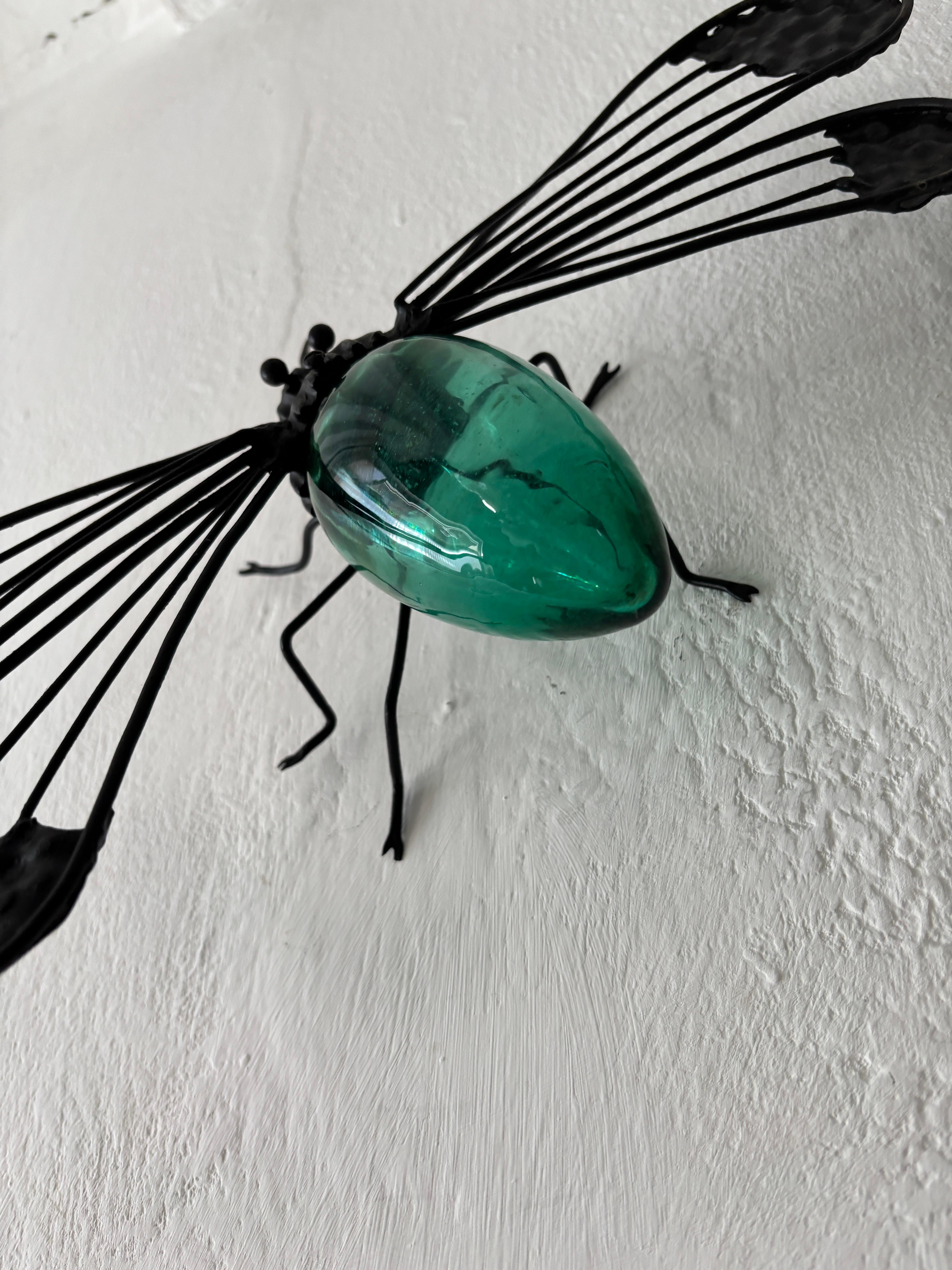 A.I.C. Brutalist italien du milieu du siècle, abat-jour en verre vert à motif de libellule, c. 1950 en vente 1