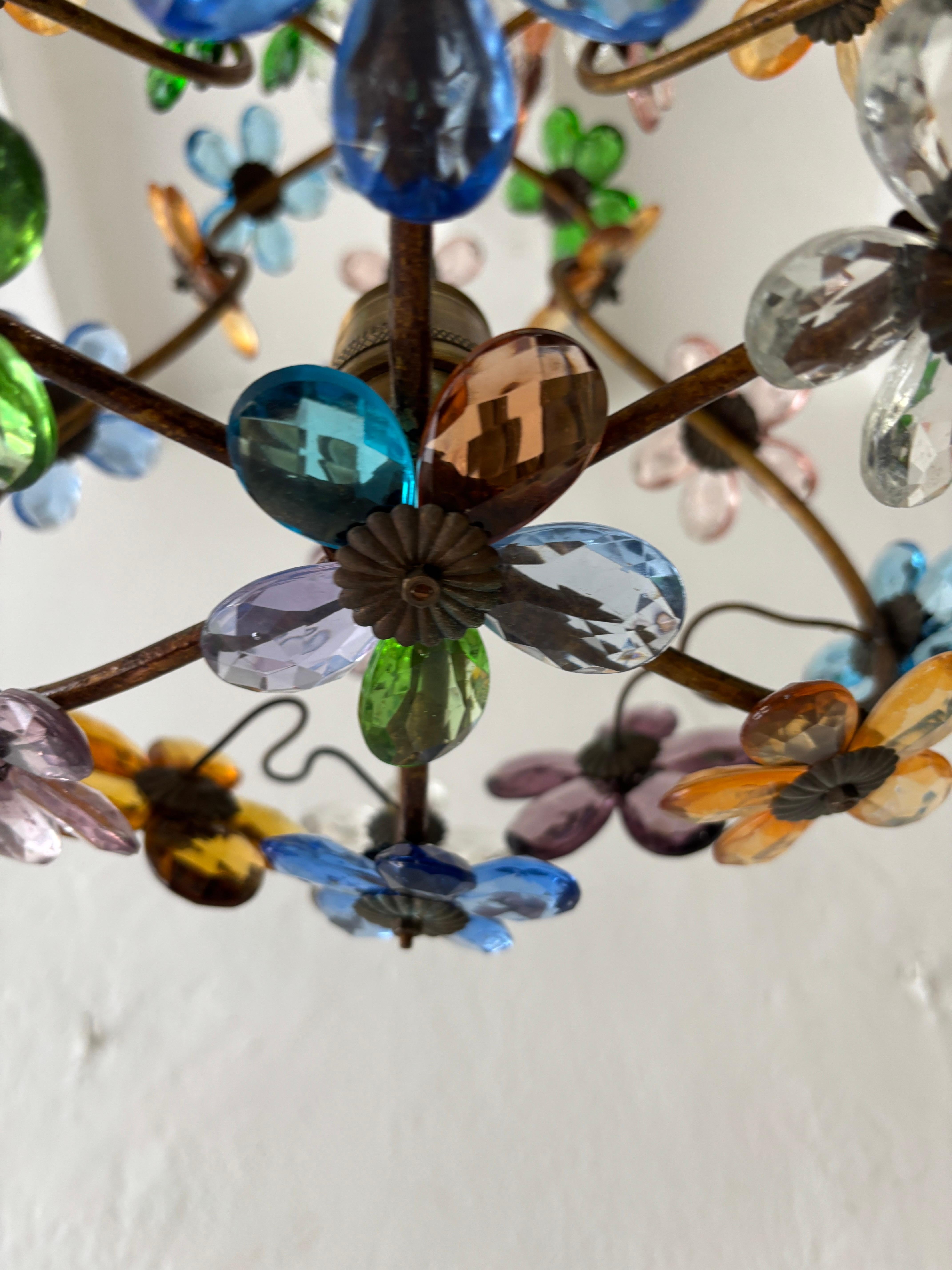 Lustre rare de la Maison Baguès avec prisme en cristal à fleurs multicolores en vente 6