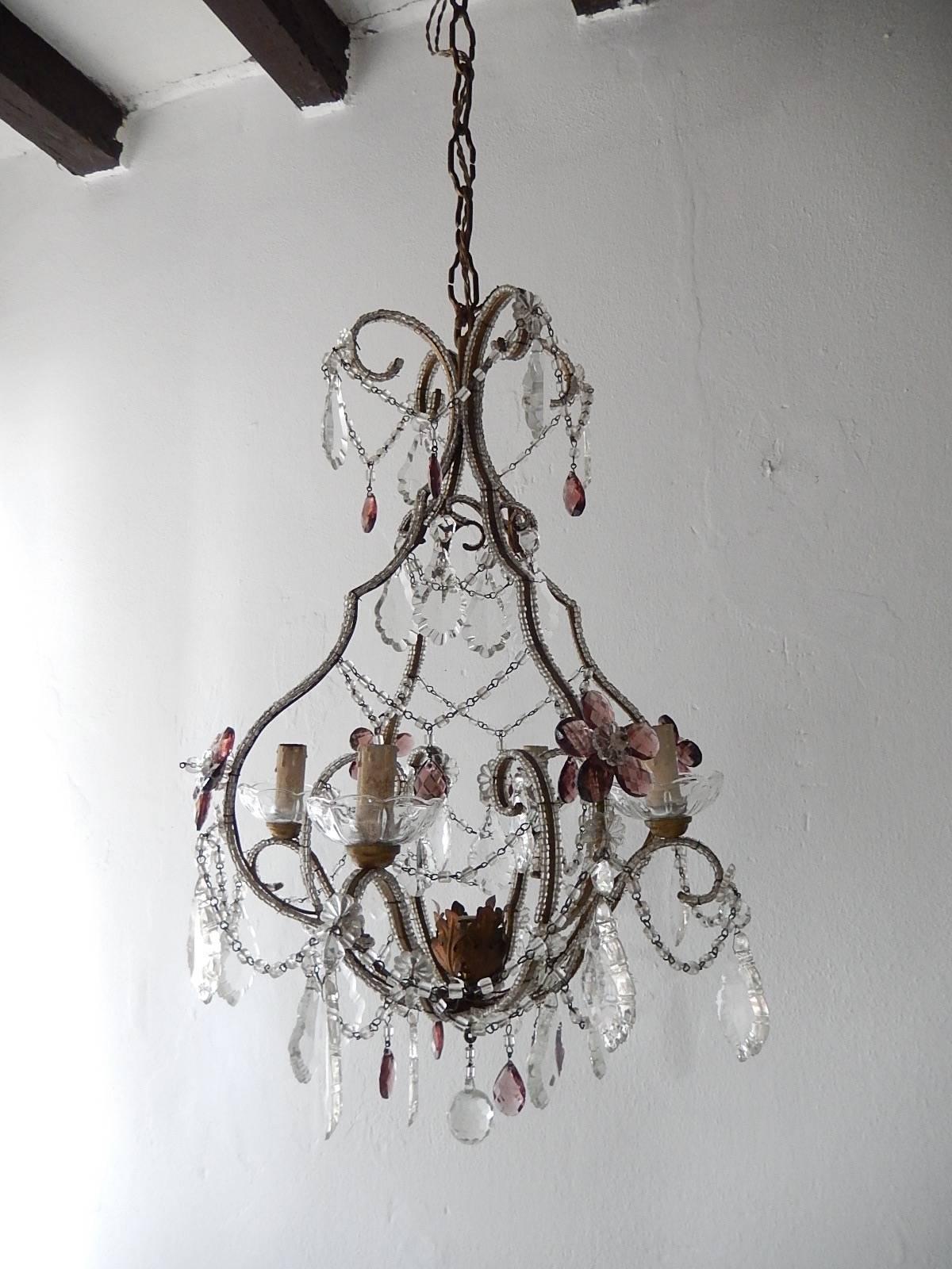French Bagues Style Amethyst Flower Prisms Beaded Chandelier In Excellent Condition In Modena (MO), Modena (Mo)