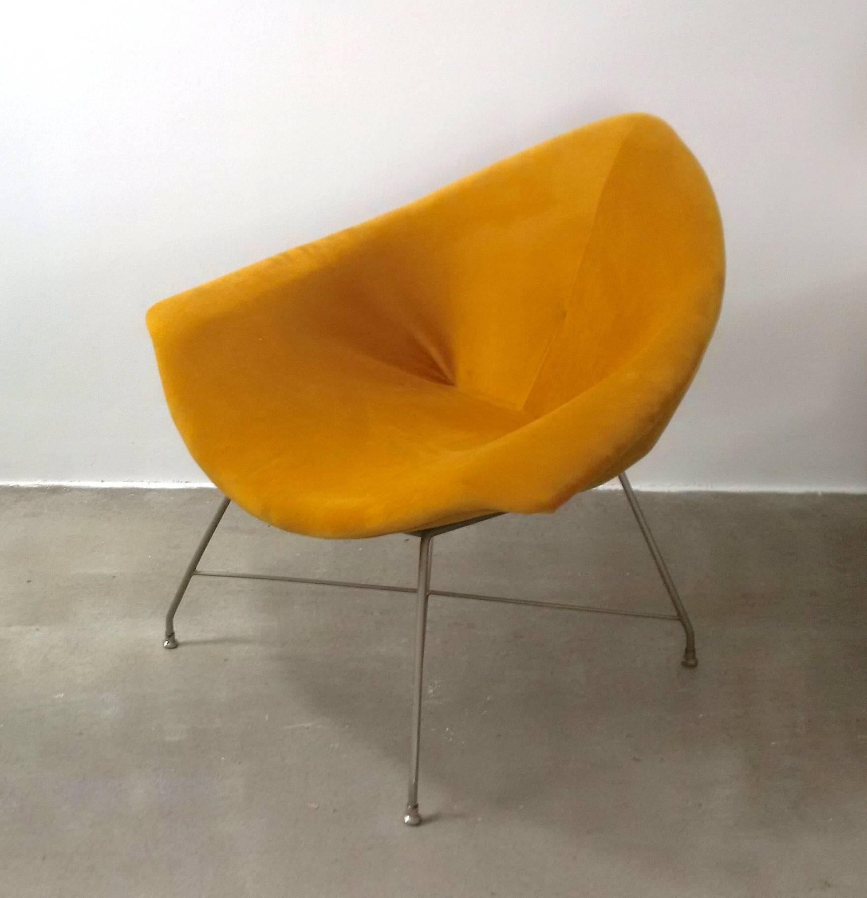 Mid-Century Modern Diamond Shaped Lounge Chair,  Augusto Bozzi, Italy For Sale