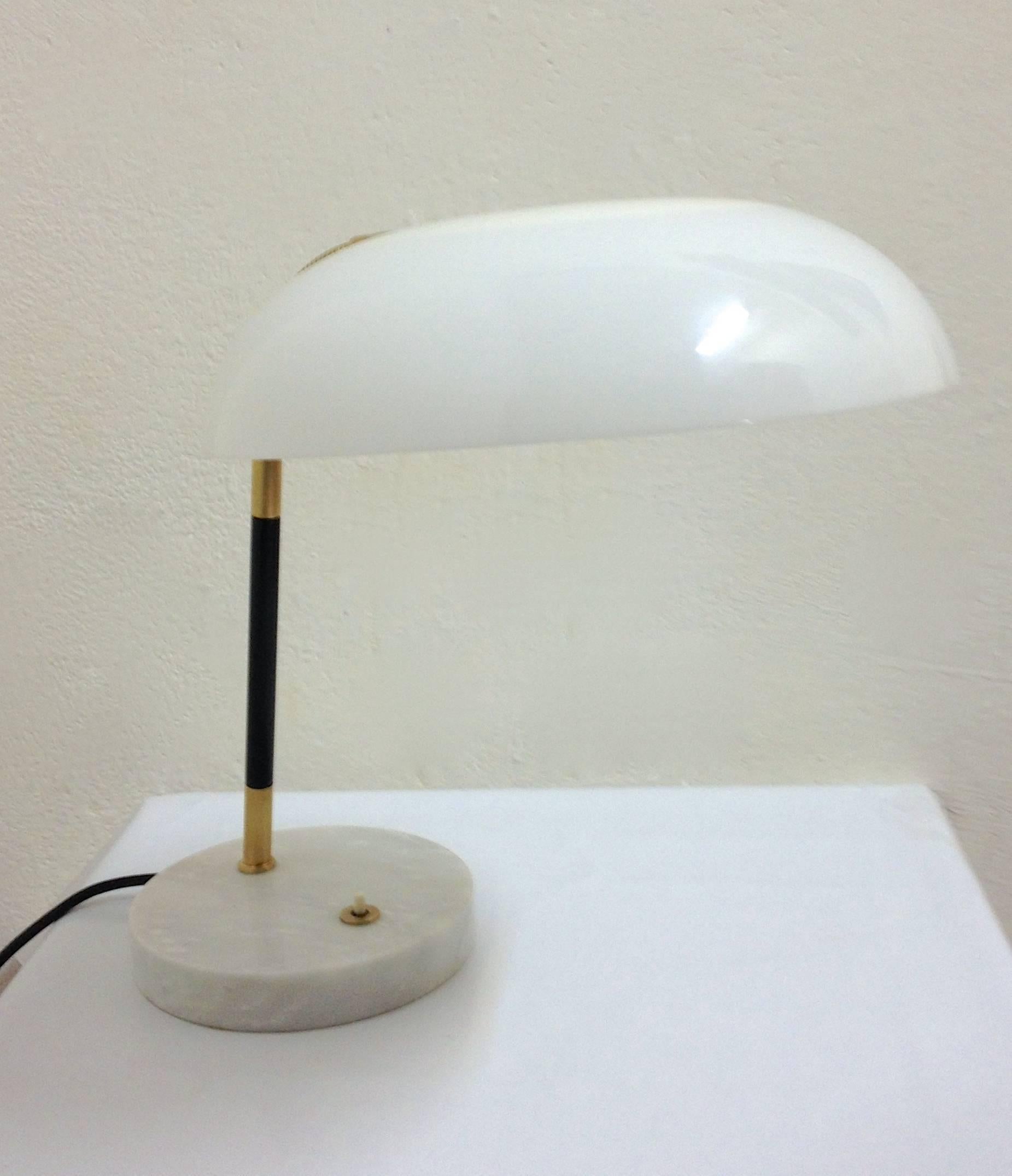 Mid-Century Modern Mid-Century White and Brass Stilux Desk Lamp on Marble Base For Sale