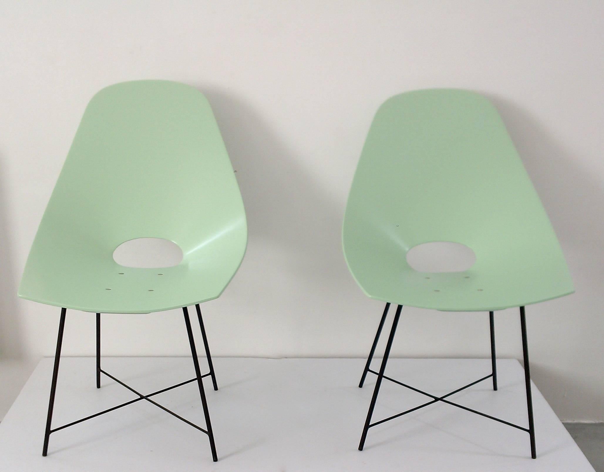  Pair of Mid Century Augusto Bozzi Shell Chairs In Good Condition For Sale In Hem, NL