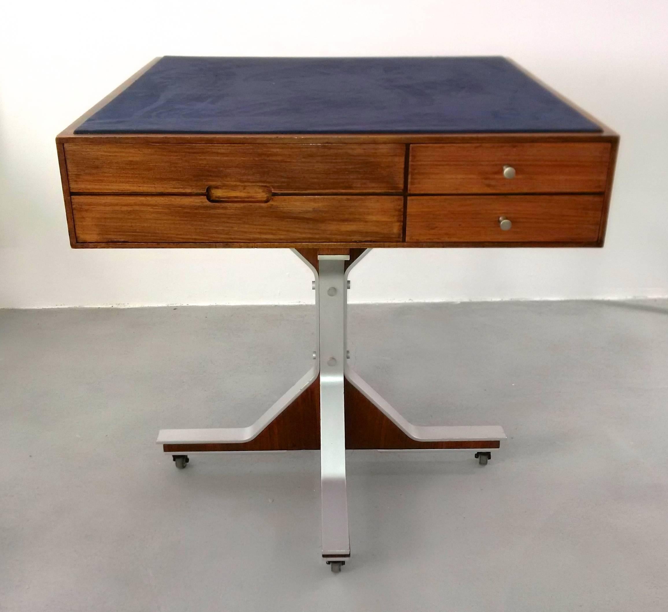 Veneer Mid-Century Italian Game Table in the Style of Gianfranco Frattini For Sale