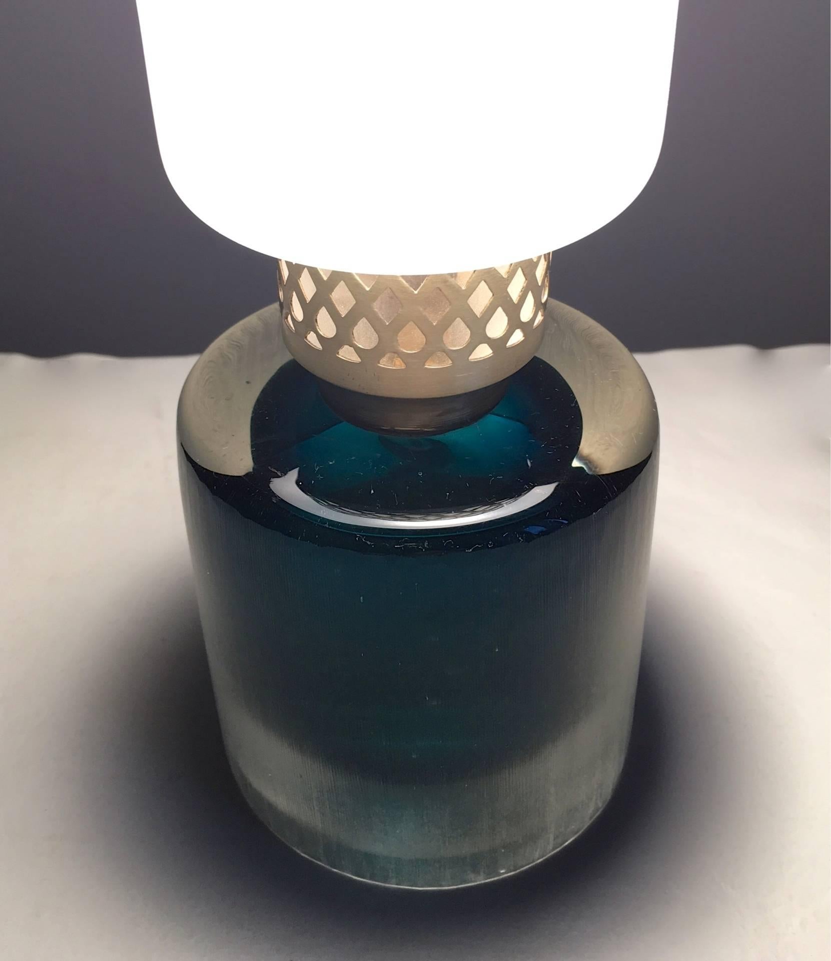 Cobalt Blue Venini Inciso Table Lamp In Good Condition For Sale In Hem, NL