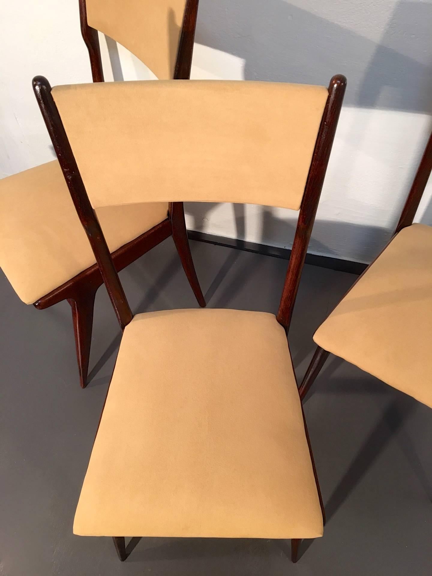 Other Set of Four Chairs, Style of Carlo de Carli for Cassina, 1957 For Sale