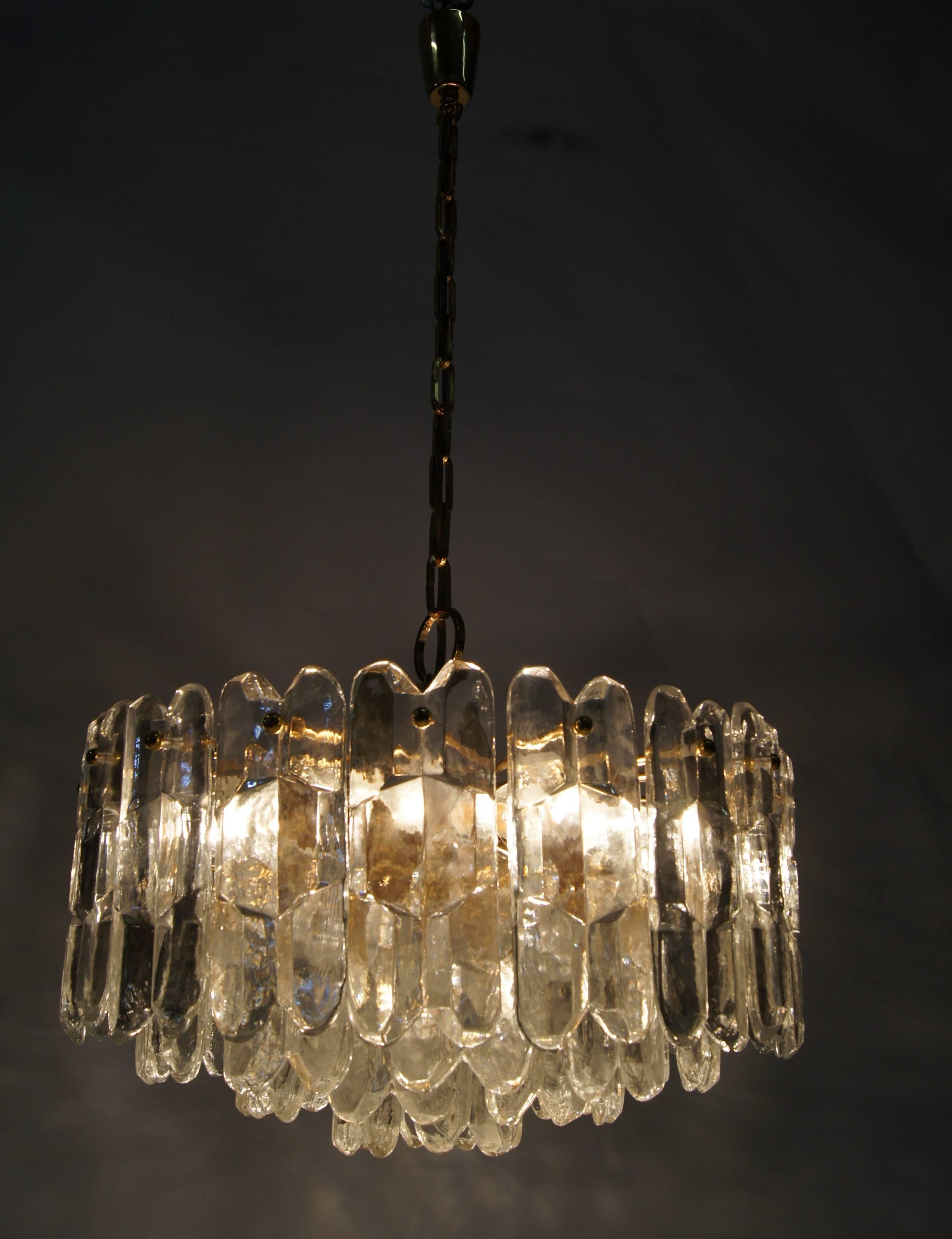 Austrian Crystal and Gold Kalmar Palazzo Chandelier For Sale