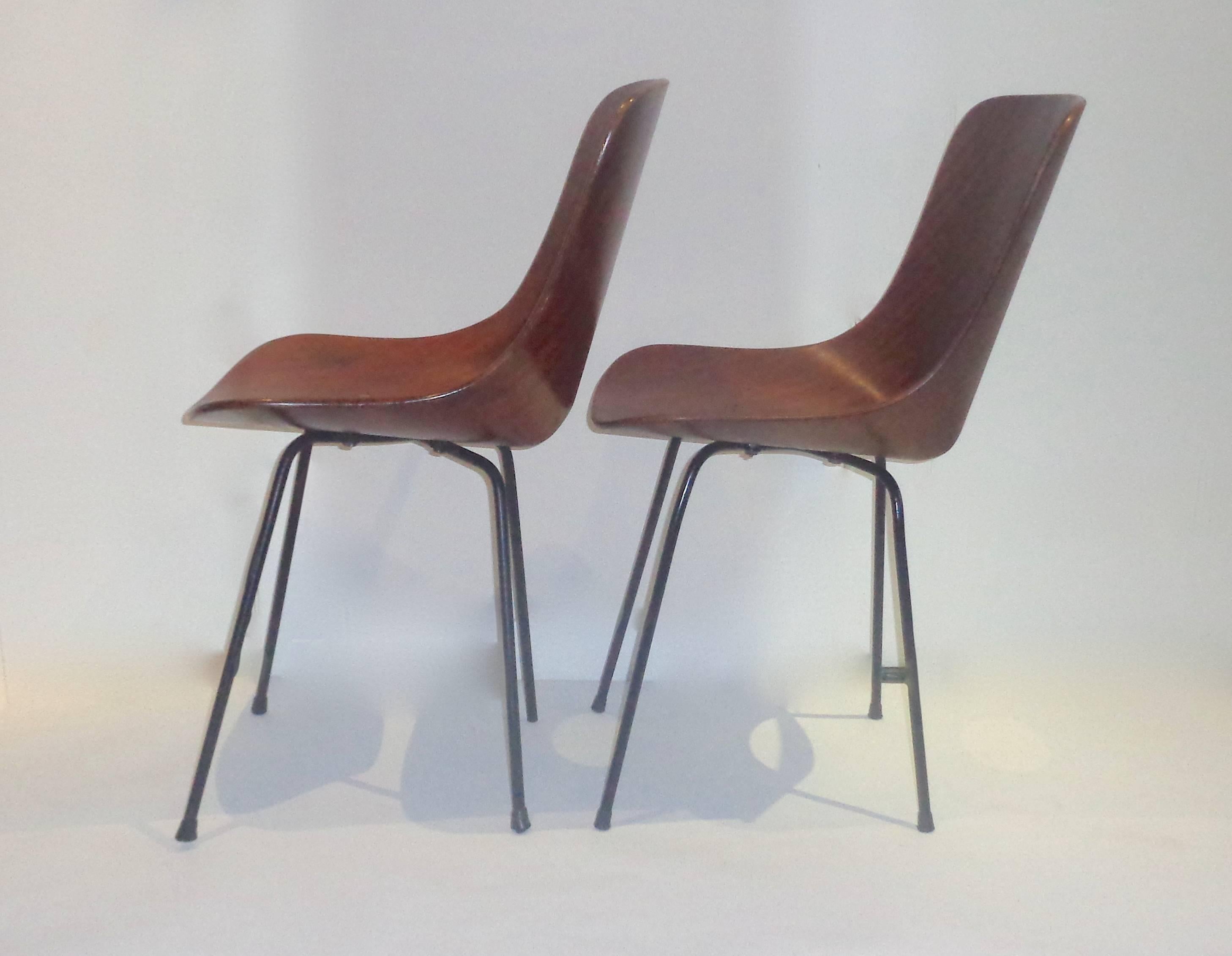 Mid-Century Modern A Pair Of Rare Italian Mid Century Medea Variante Chairs, Vittorio Nobili