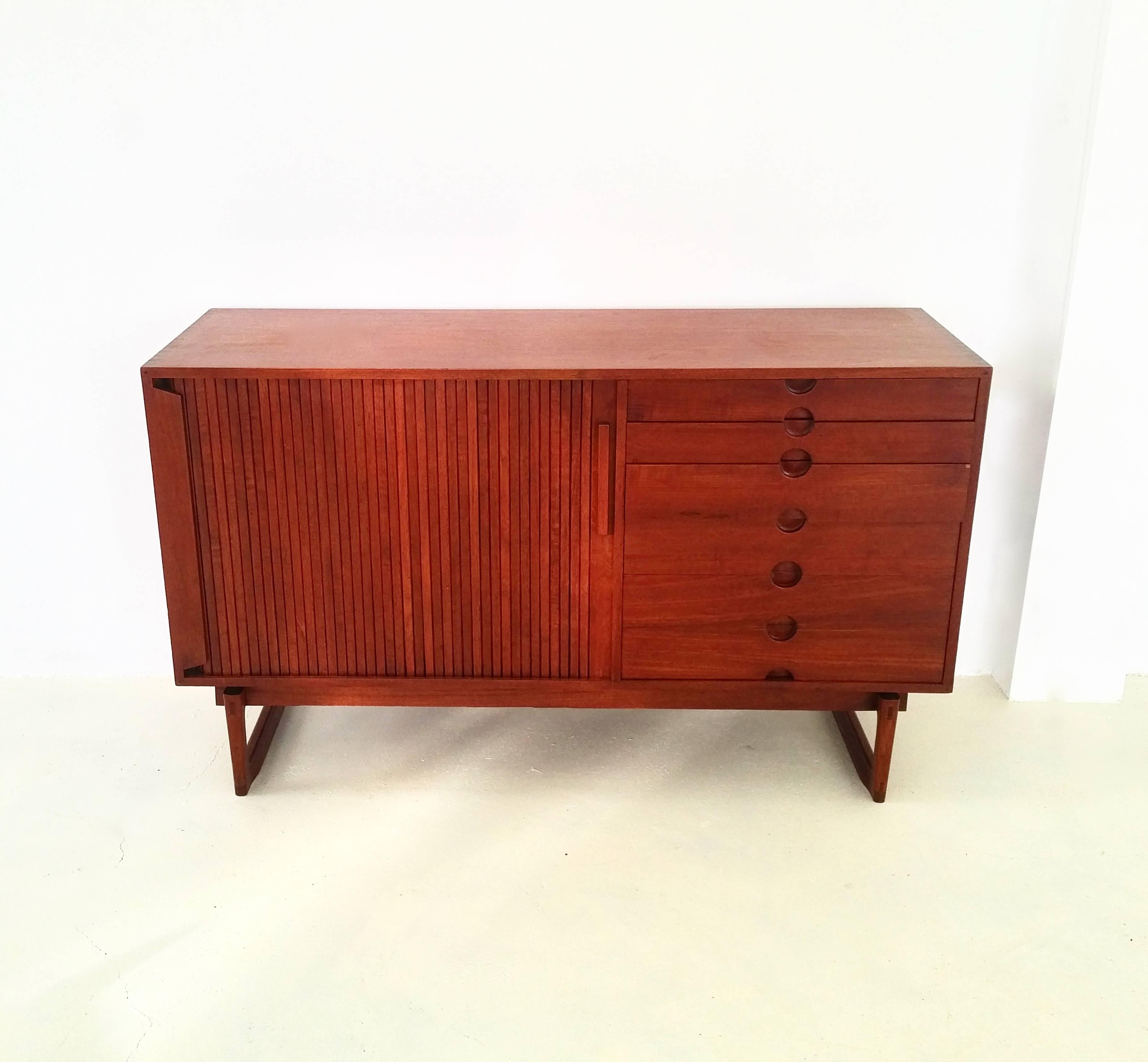 Midcentury Tambour Sideboard, Italy For Sale 2