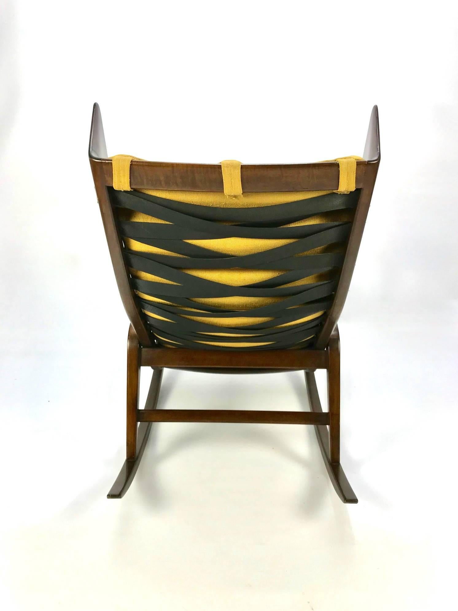 Rocking Chair Model 572 Attributed Gio Ponti In Excellent Condition For Sale In Hem, NL