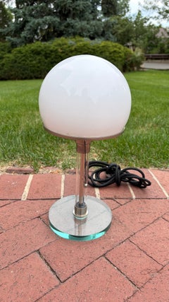 Vintage-Tischlampe „WG24“ im Bauhaus-Stil von Wilhelm Wagenfeld für Tecnolumen