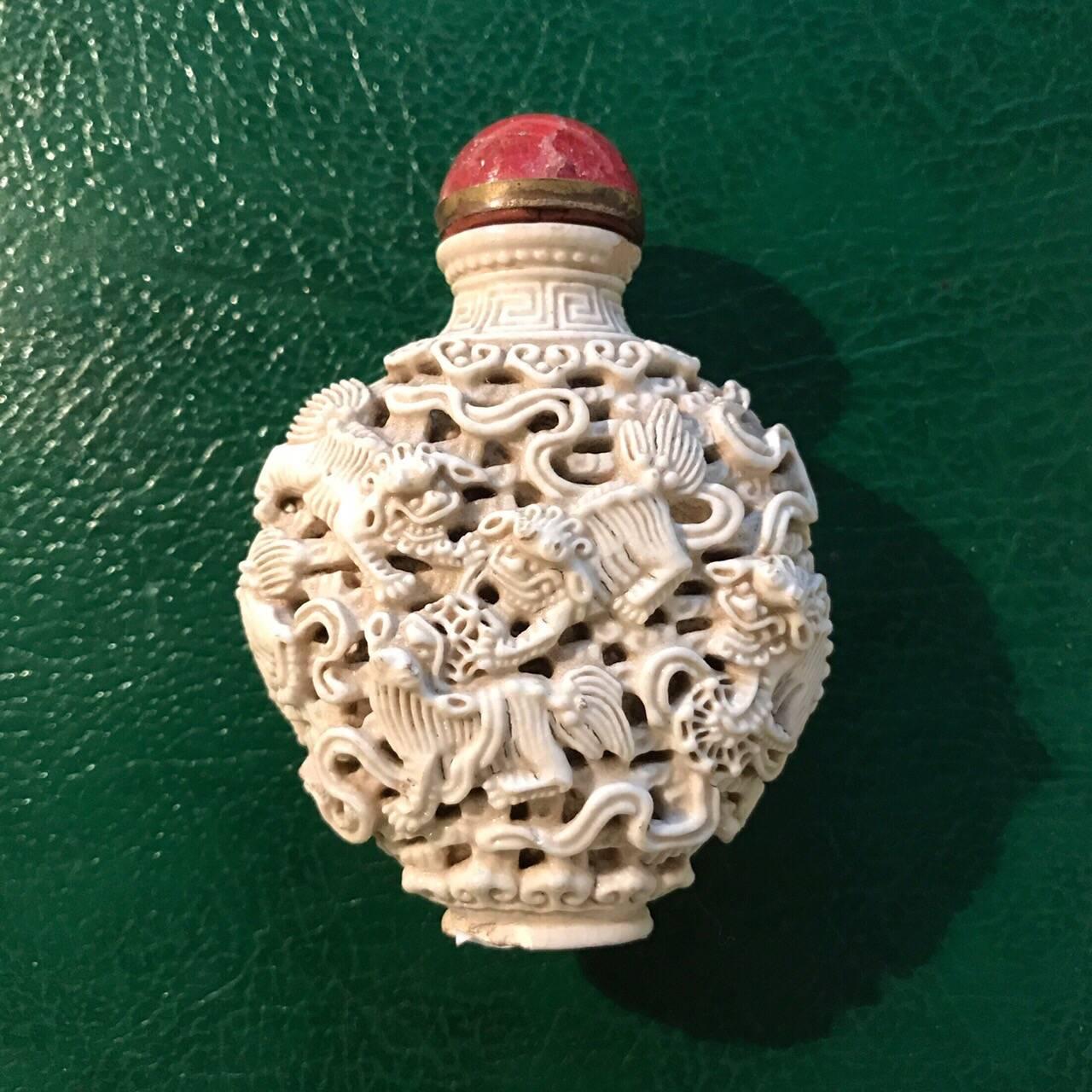 Ceramic 19th Century Snuff Bottle