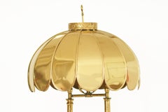 Mid-Century Gold Metal Table Lamp, Scalloped Dome Shade, Hollywood Regency style