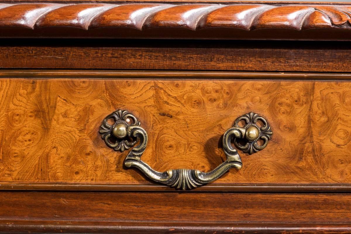 Early 20th Century Mahogany Pedestal Desk 1