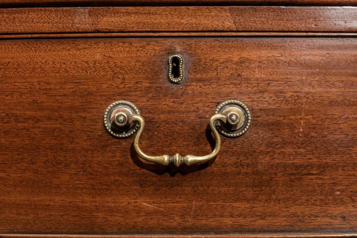Chippendale Period Mahogany Lift Lid Chest 2