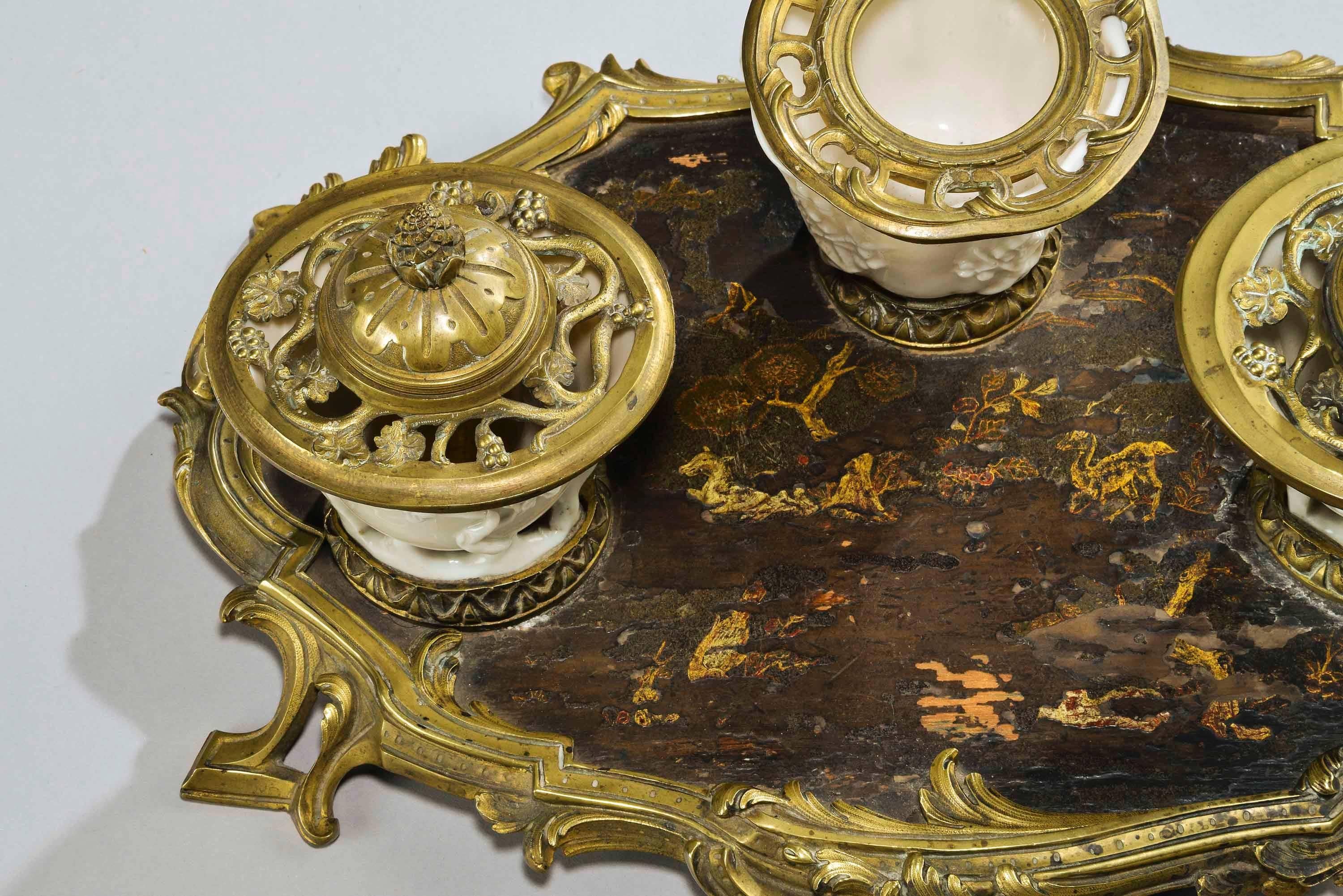 Rare 19th Century Gilt Bronze and Chinese Lacquered Inkwell In Good Condition In Peterborough, Northamptonshire