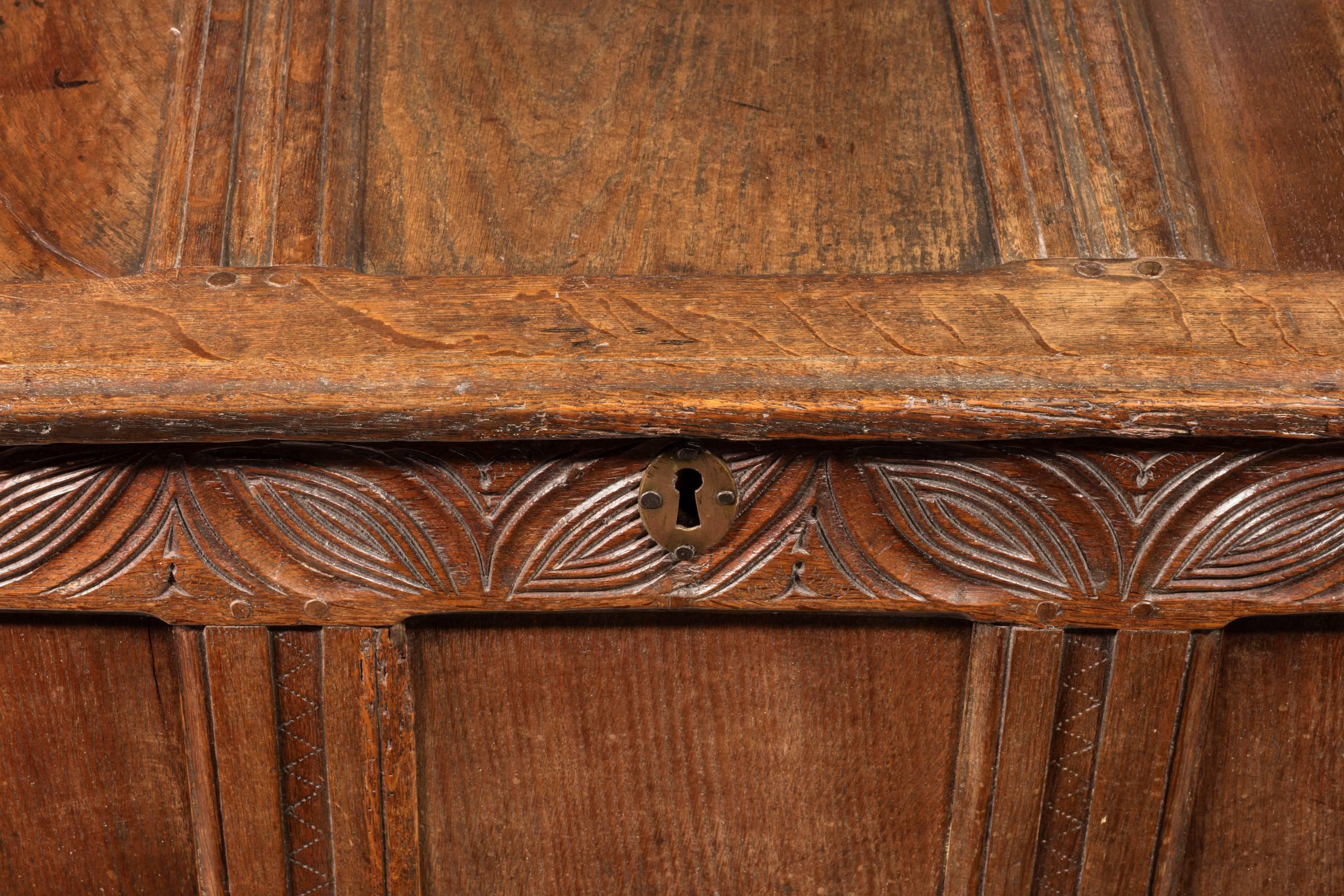 Early 18th Century Oak Three-Paneled Kist 1