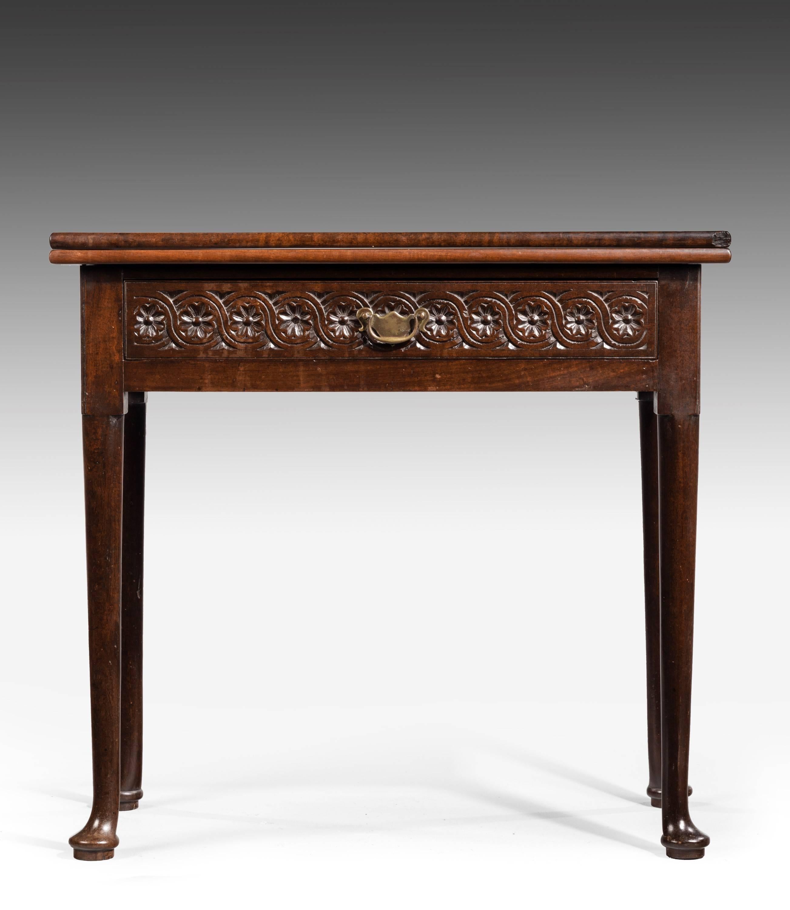Mid-18th Century Mahogany Tea Table In Good Condition In Peterborough, Northamptonshire