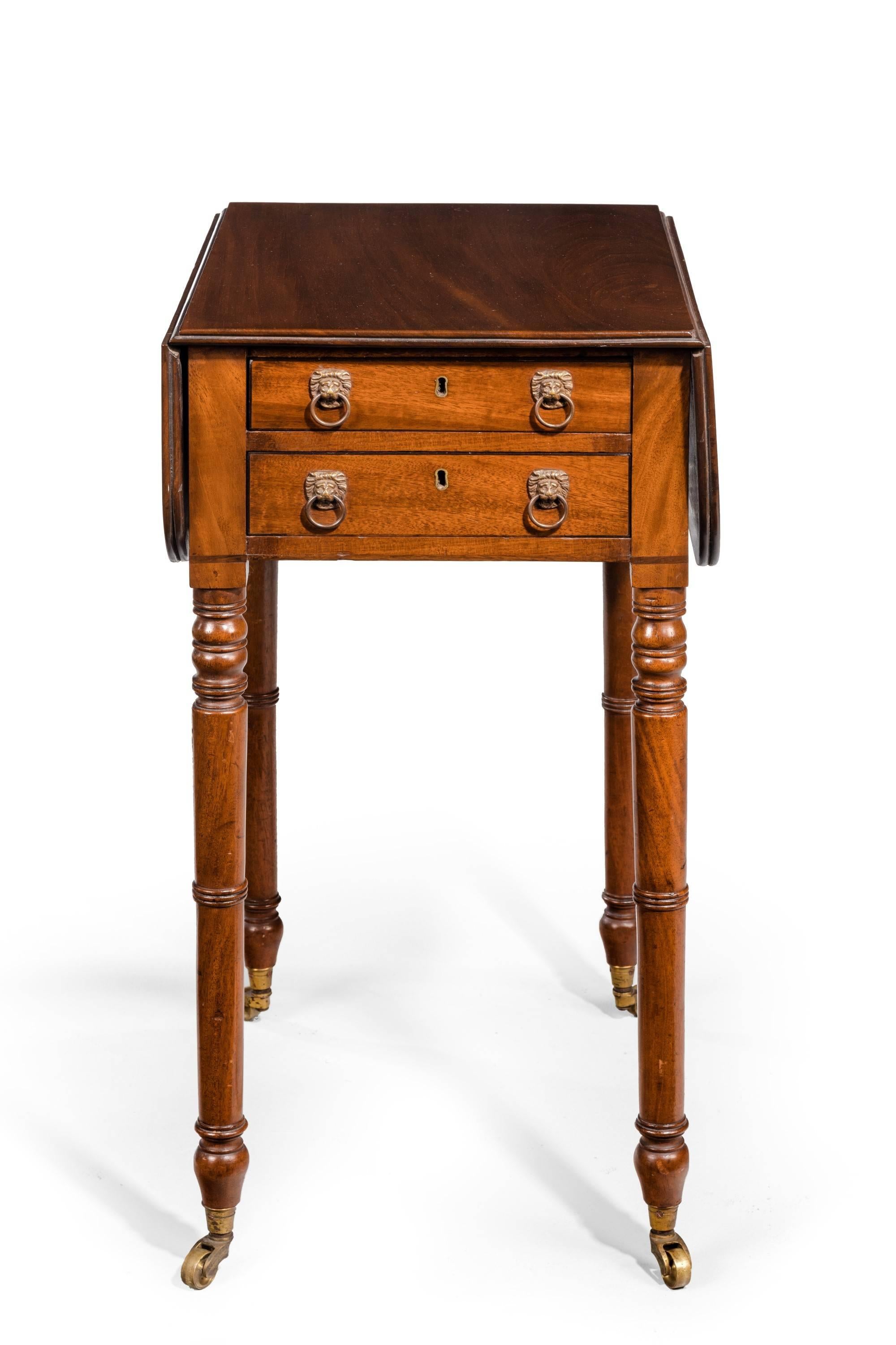 George III Period Mahogany Pembroke Table In Excellent Condition In Peterborough, Northamptonshire