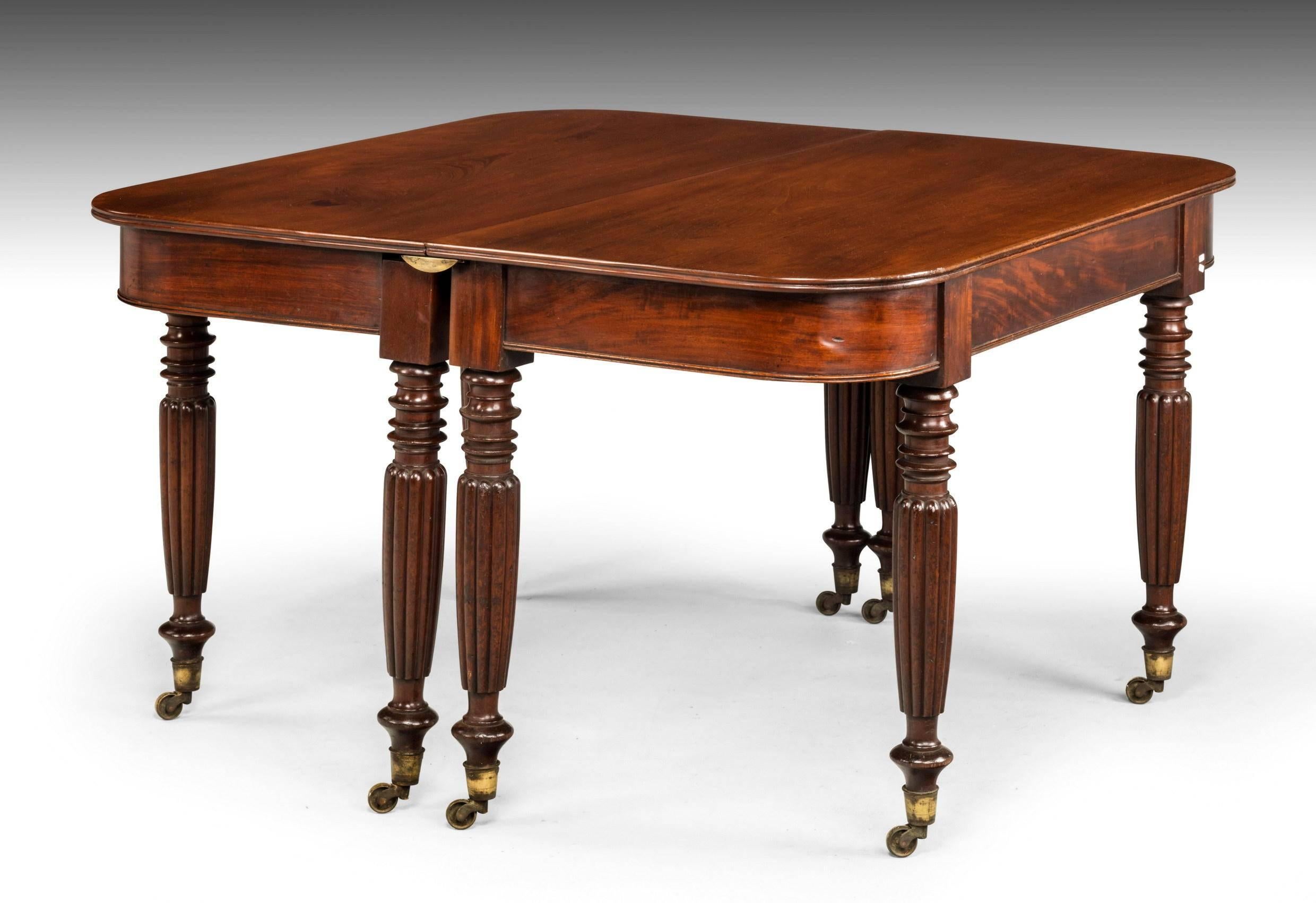 Late Regency Mahogany Two-Section Dining Table In Excellent Condition In Peterborough, Northamptonshire