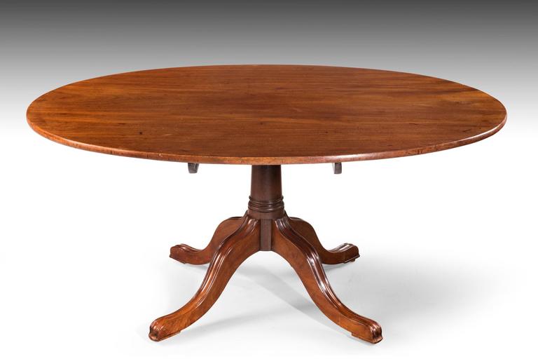 III Period Oval Mahogany Dining Table at 1stdibs