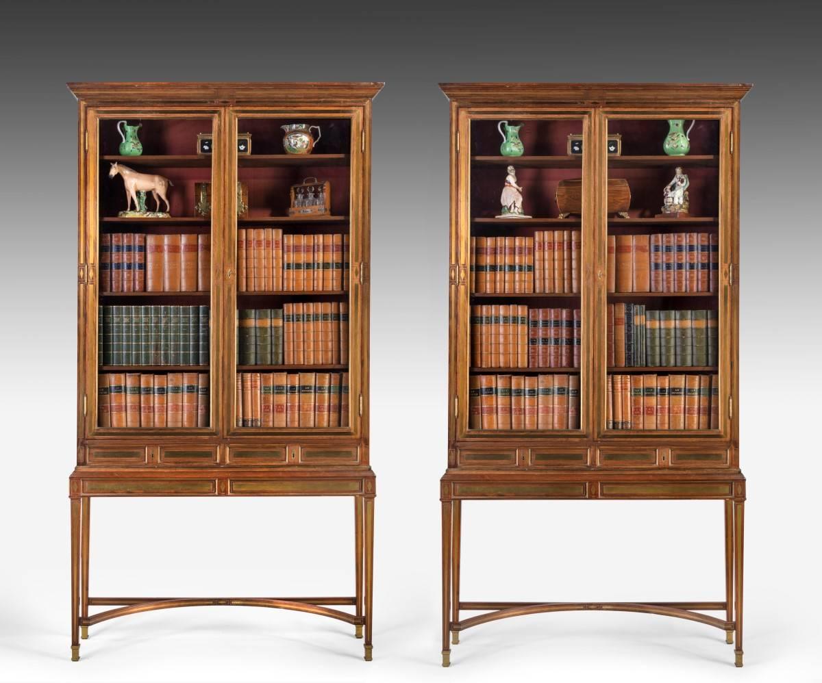 Pair of 20th Century Inlaid Russian Display Cabinets In Good Condition In Peterborough, Northamptonshire