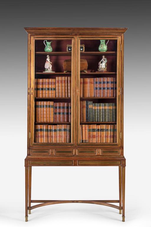Wood Pair of 20th Century Inlaid Russian Display Cabinets For Sale