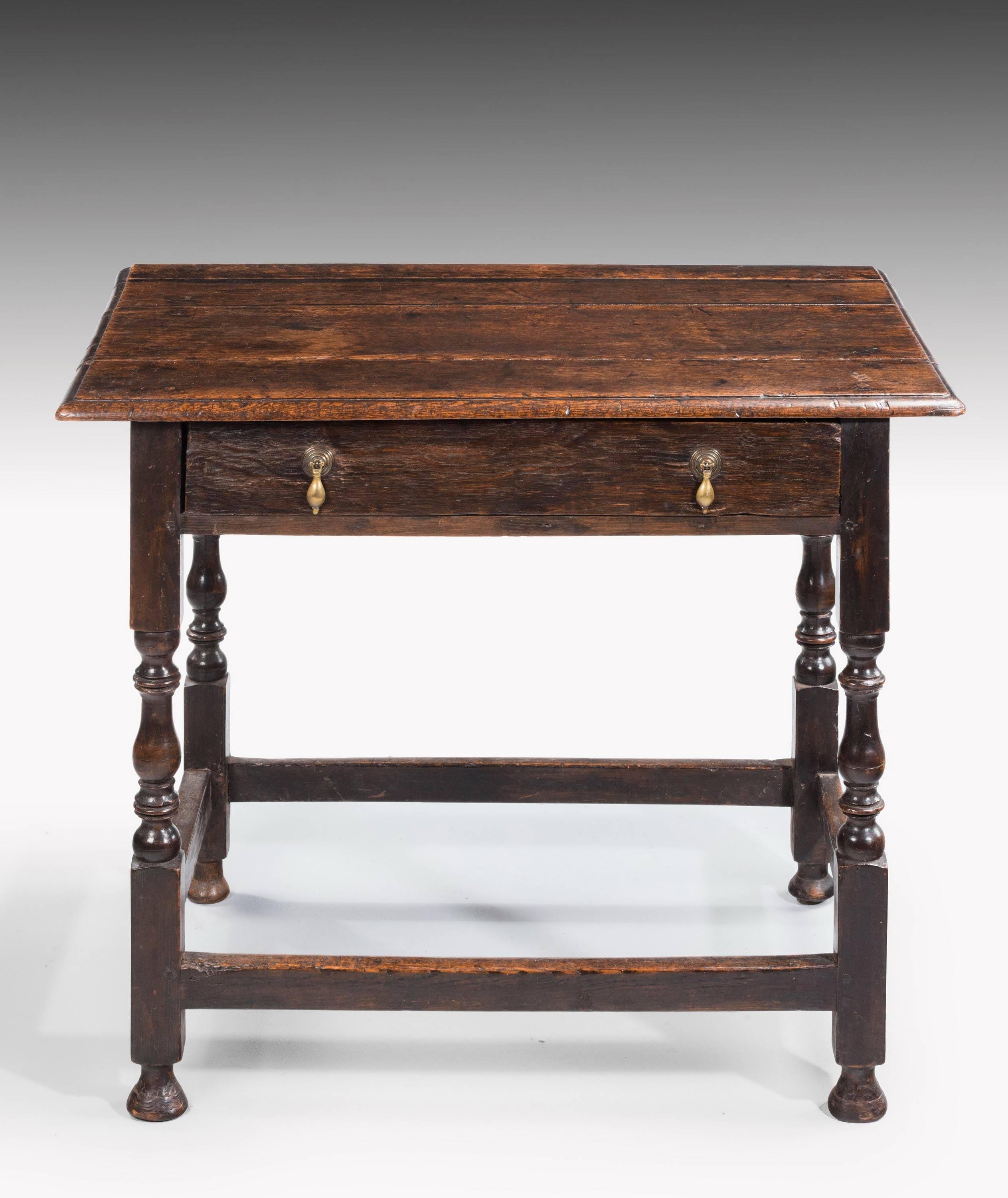Early 18th Century Side Table Incorporating a Single Drawer In Excellent Condition In Peterborough, Northamptonshire
