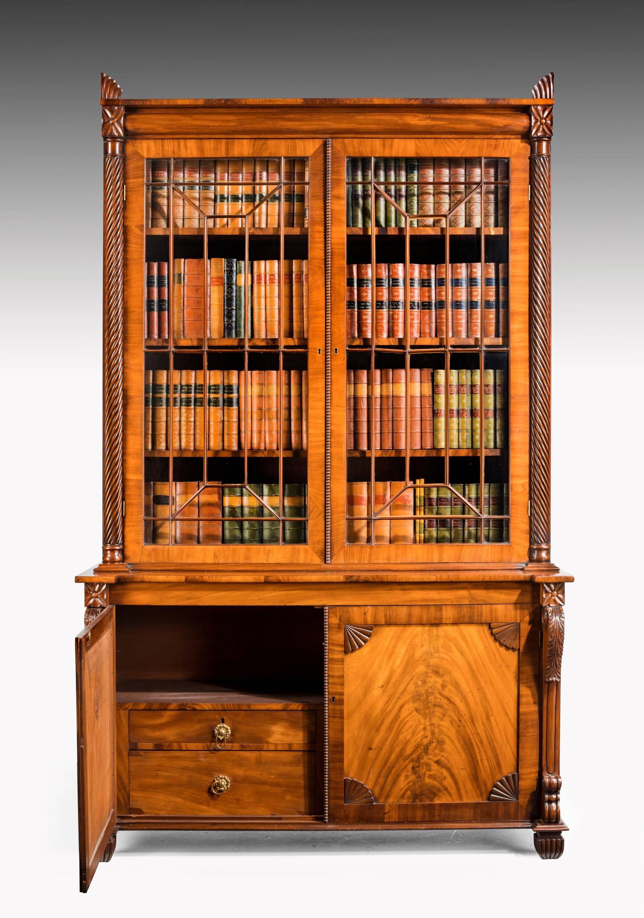 Regency Period Mahogany Bookcase with Matching Flared Panels to the Bottom Doors In Good Condition In Peterborough, Northamptonshire