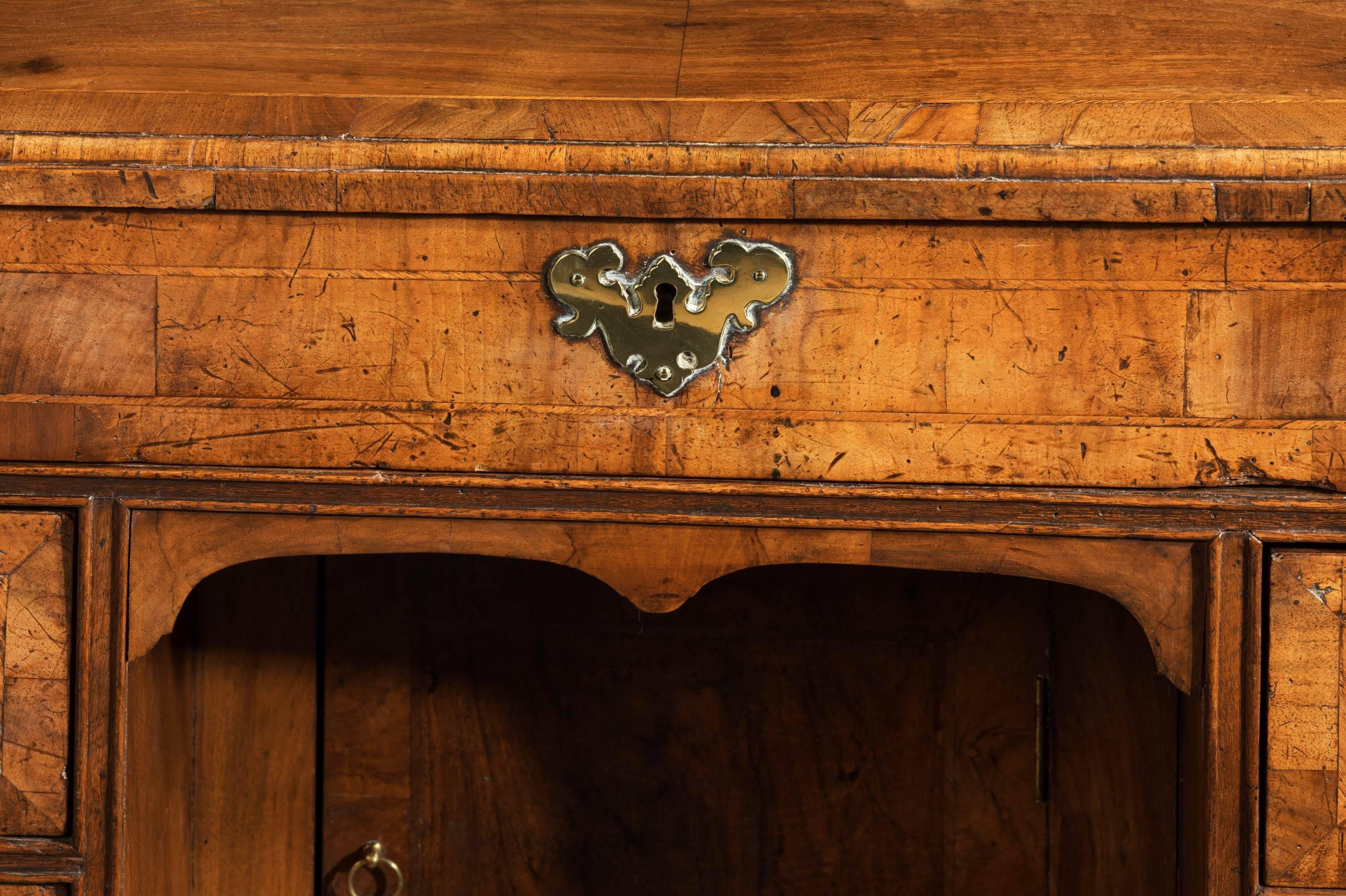 Mid-18th Century Walnut Kneehole Desk with Excellent Detailing 1