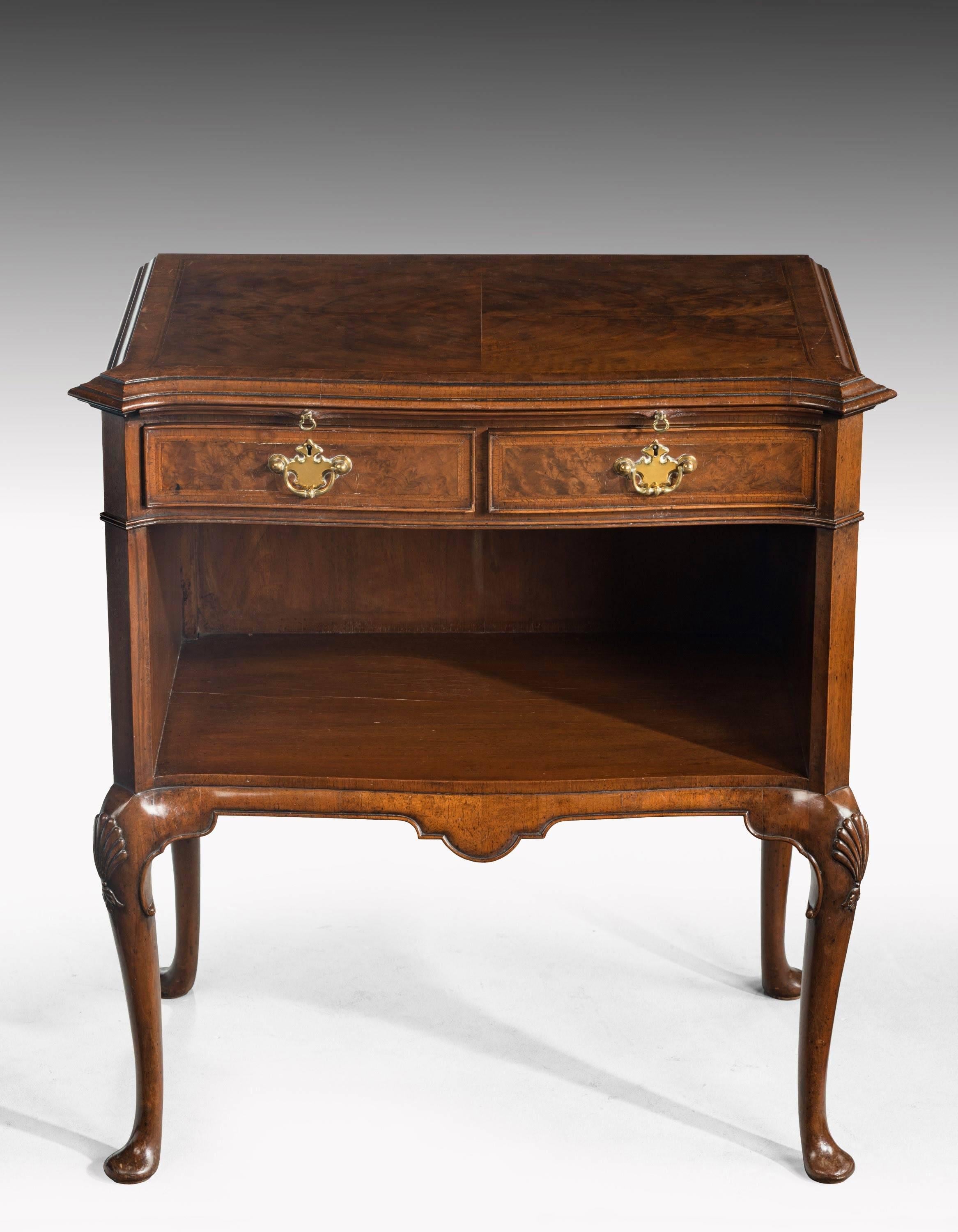 Late 20th Century Mahogany Night Table Incorporating an Open Book Space In Good Condition In Peterborough, Northamptonshire