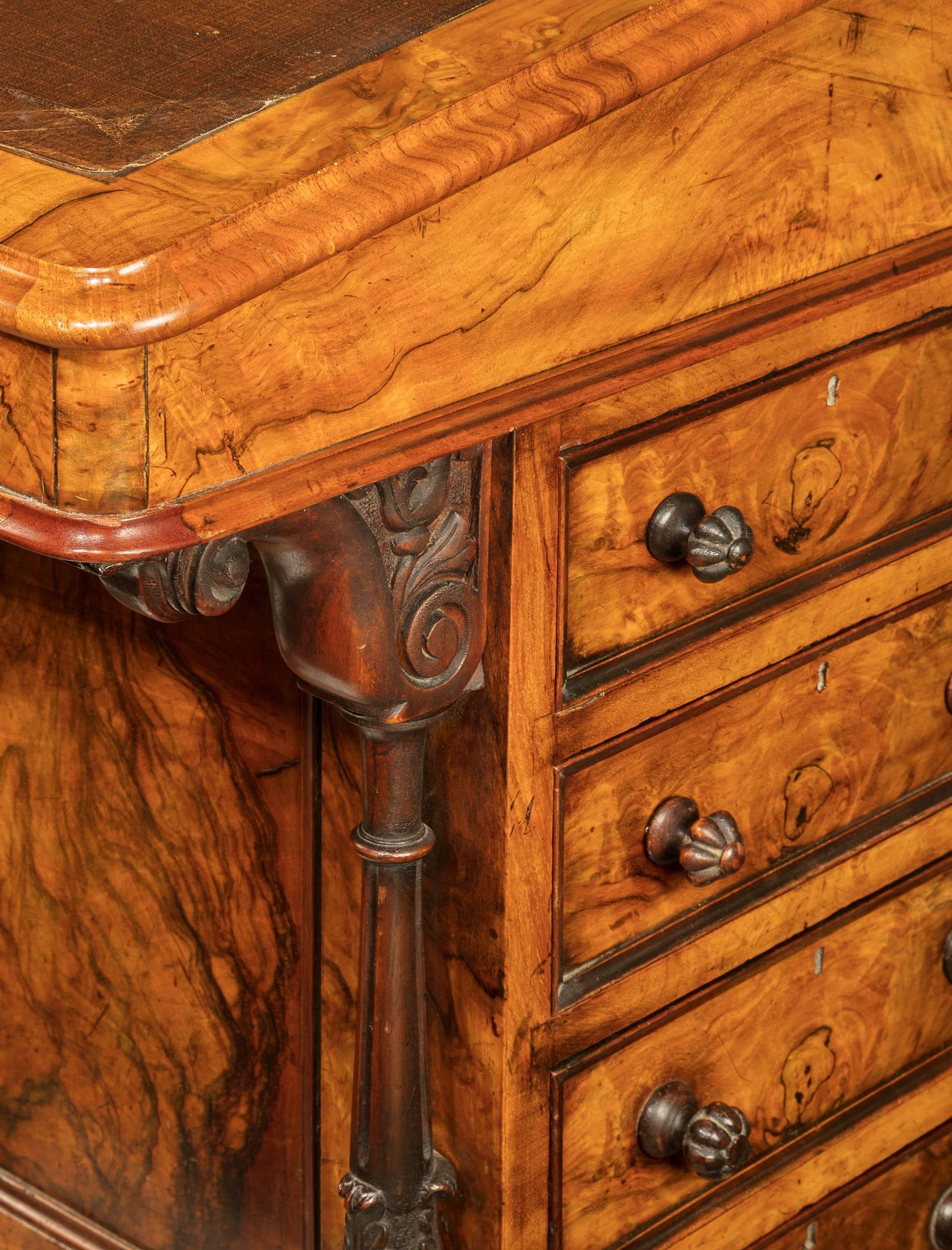 Mid-19th Century Walnut Davenport Desk, the Interior of Satin Timber 1