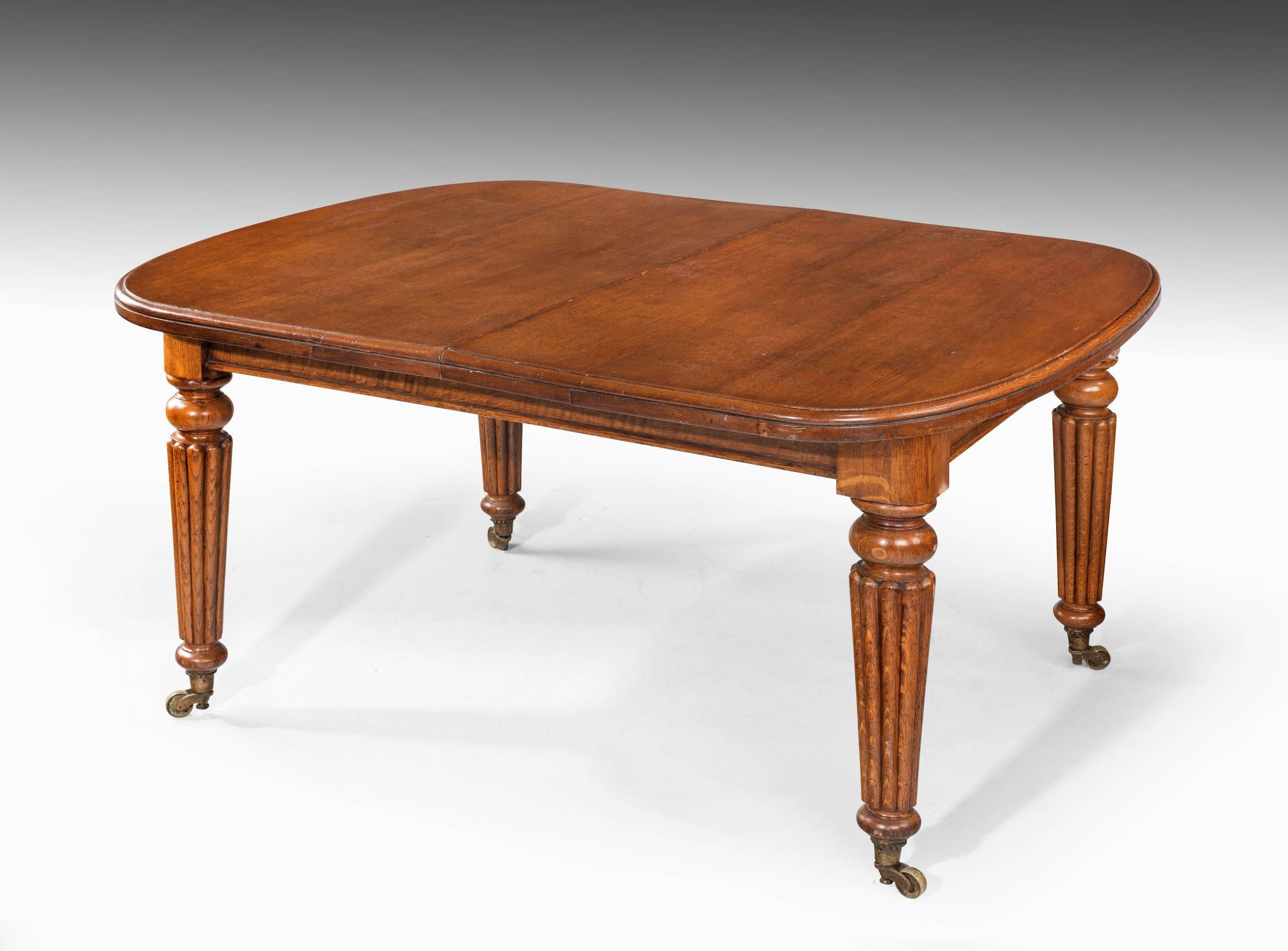 Late Regency Period Mahogany Extending Dining Table with Reeded Decoration 2