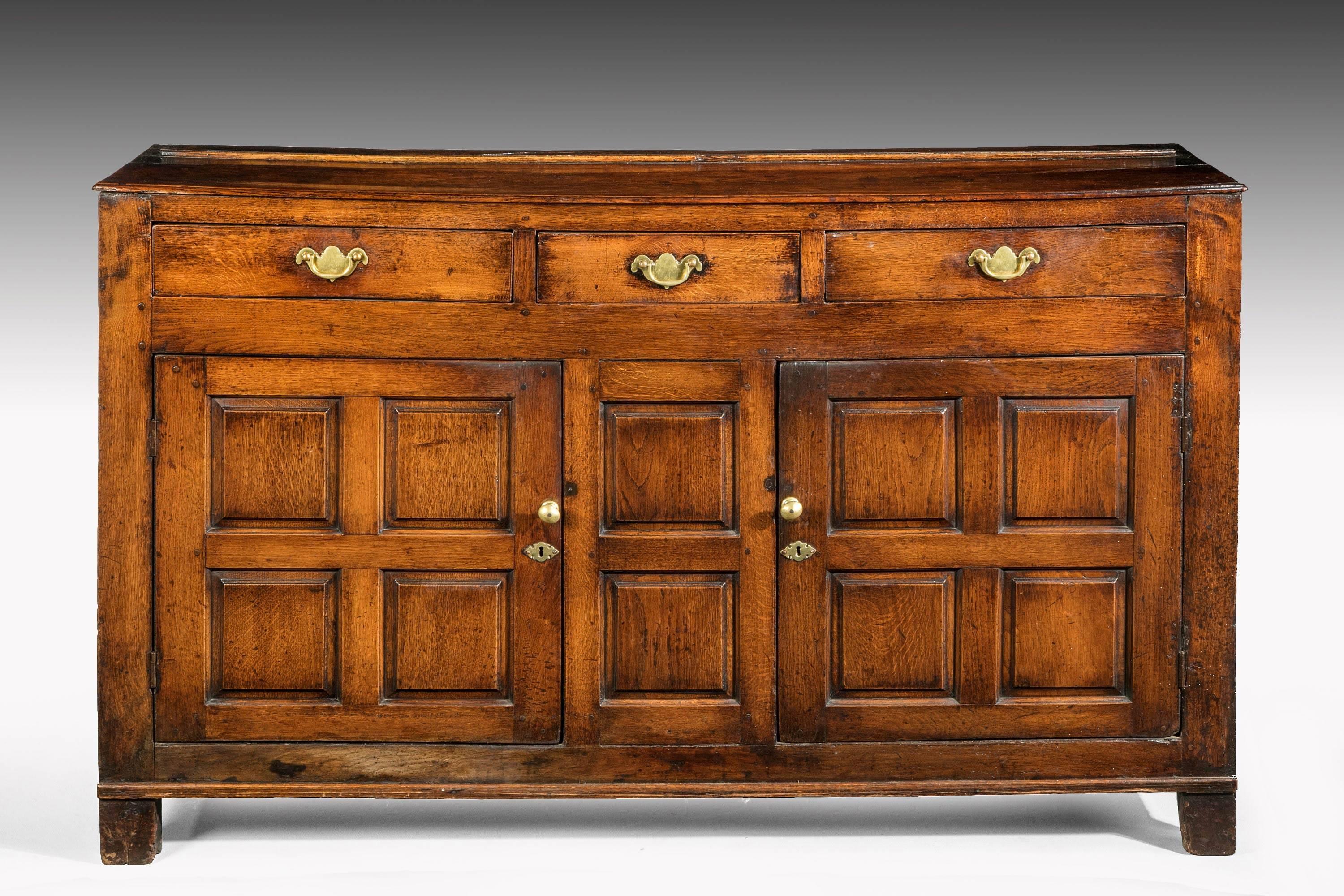 Great Britain (UK) Late 18th century oak dresser base with three drawers to the top
