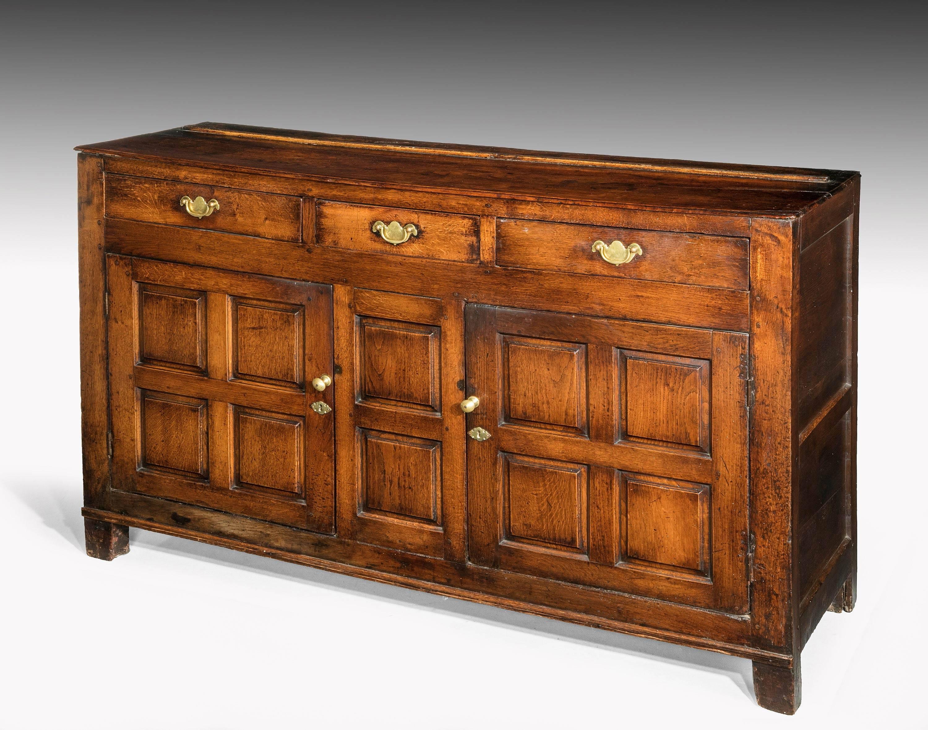 18th Century Late 18th century oak dresser base with three drawers to the top