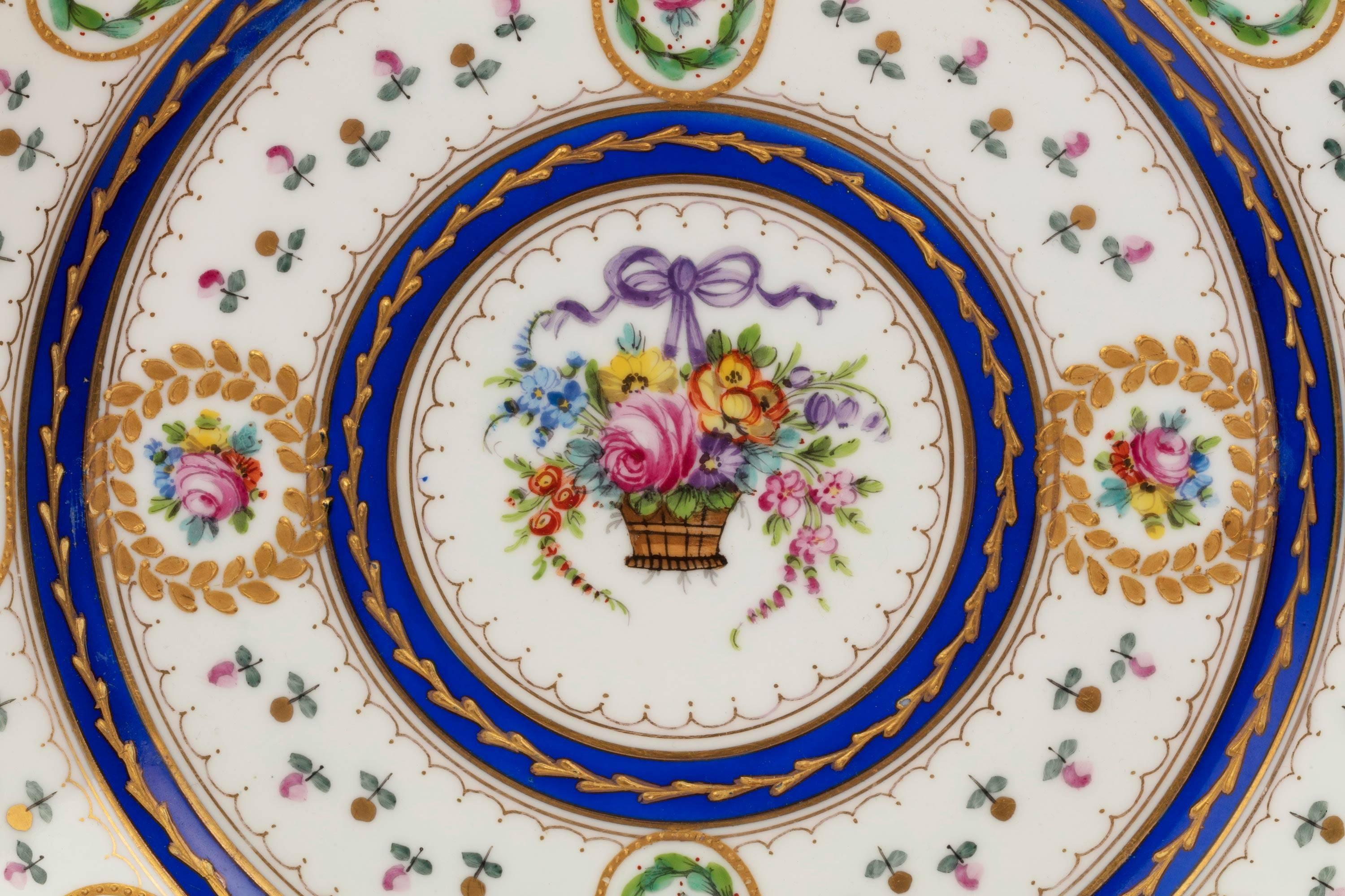 English Pair of Late 19th Century Serve Porcelain Enameled Plates