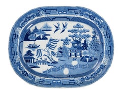 Suite of Three Mid-19th Century Graduated Pottery Willow Pattern Achetes