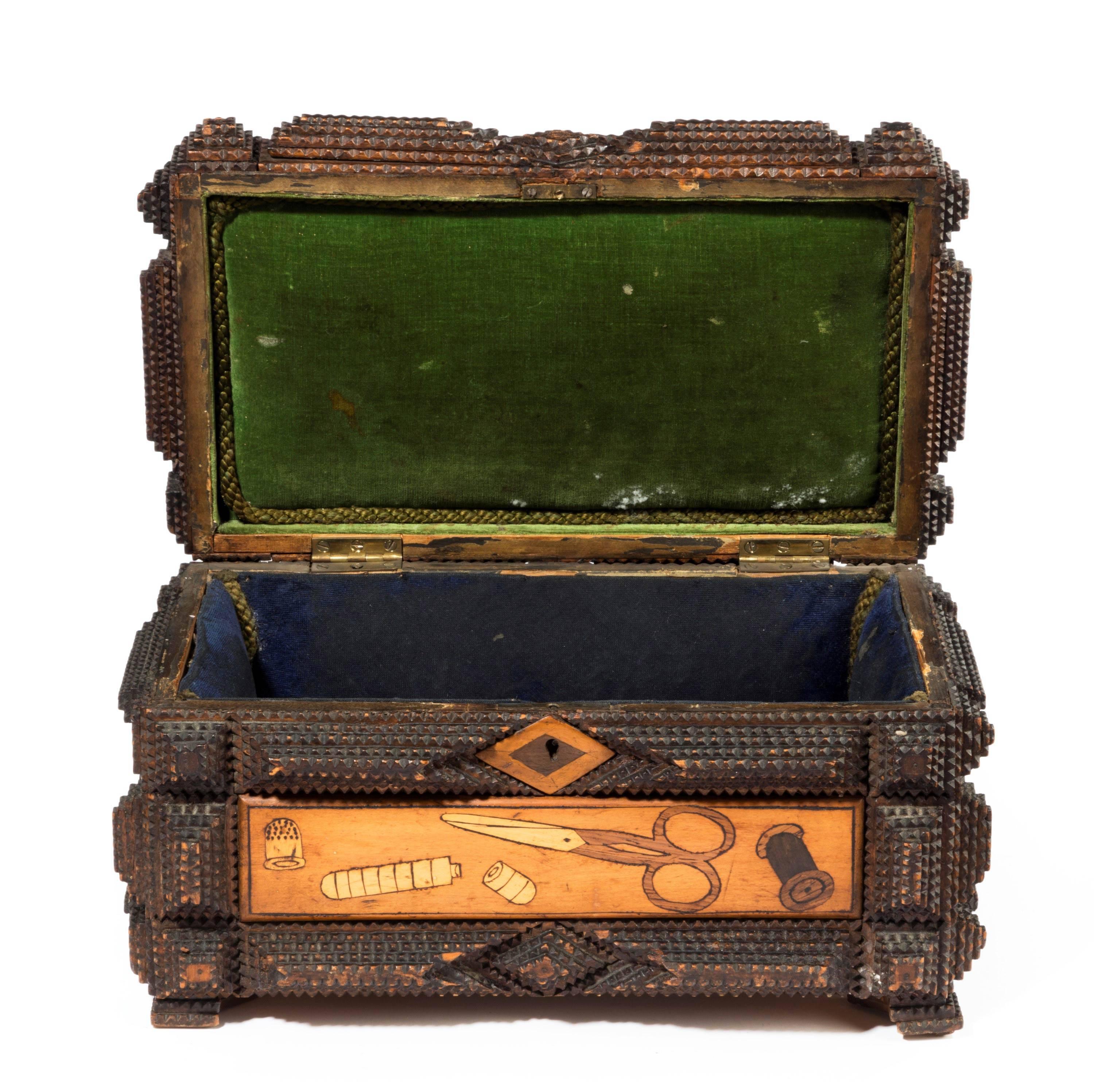 Late 19th Century Marquetry Inlaid Sewing Box with Raised Rim Decoration For Sale 1