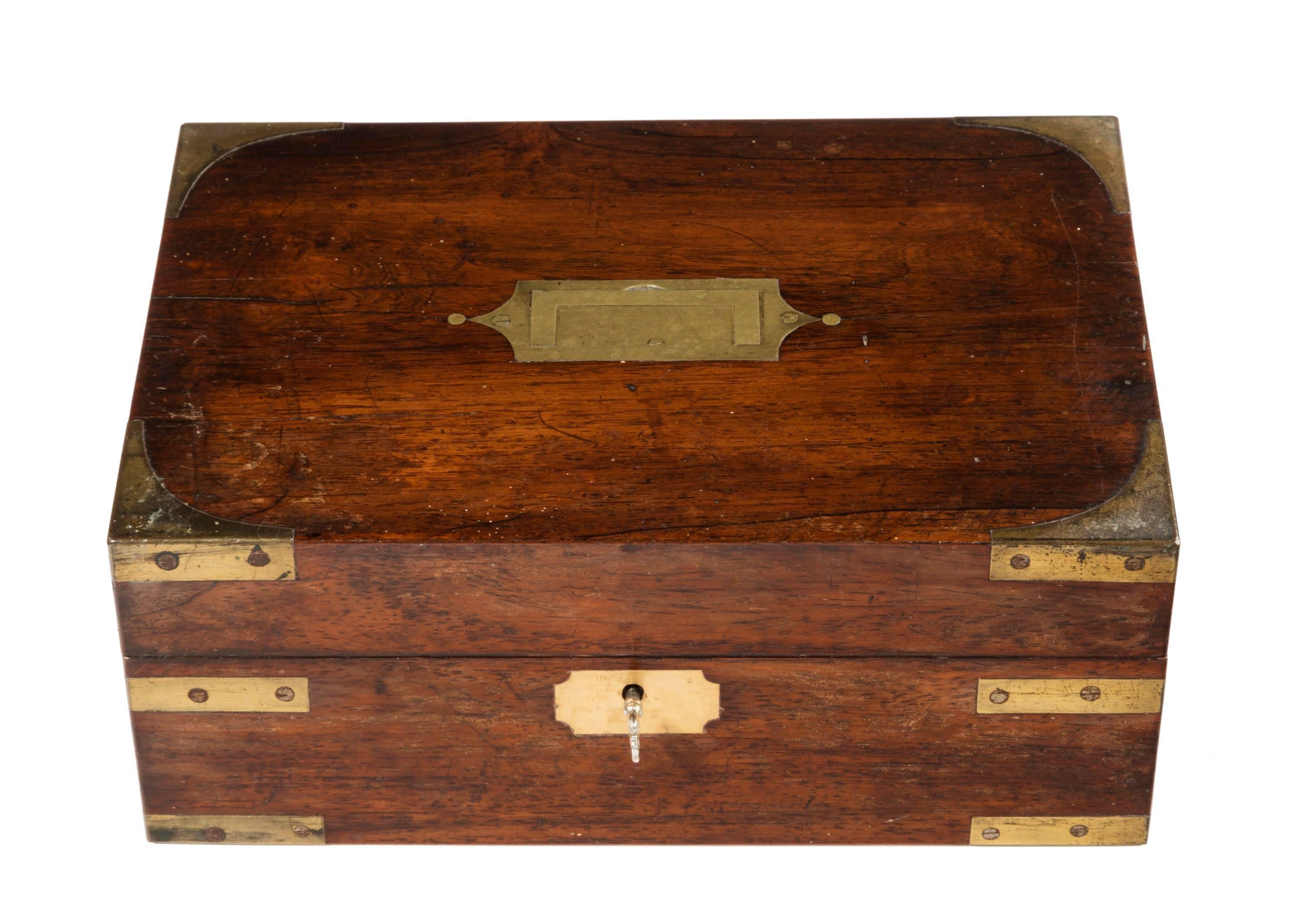 Late 18th Century Brass-Mounted Mahogany Travelling Box 1