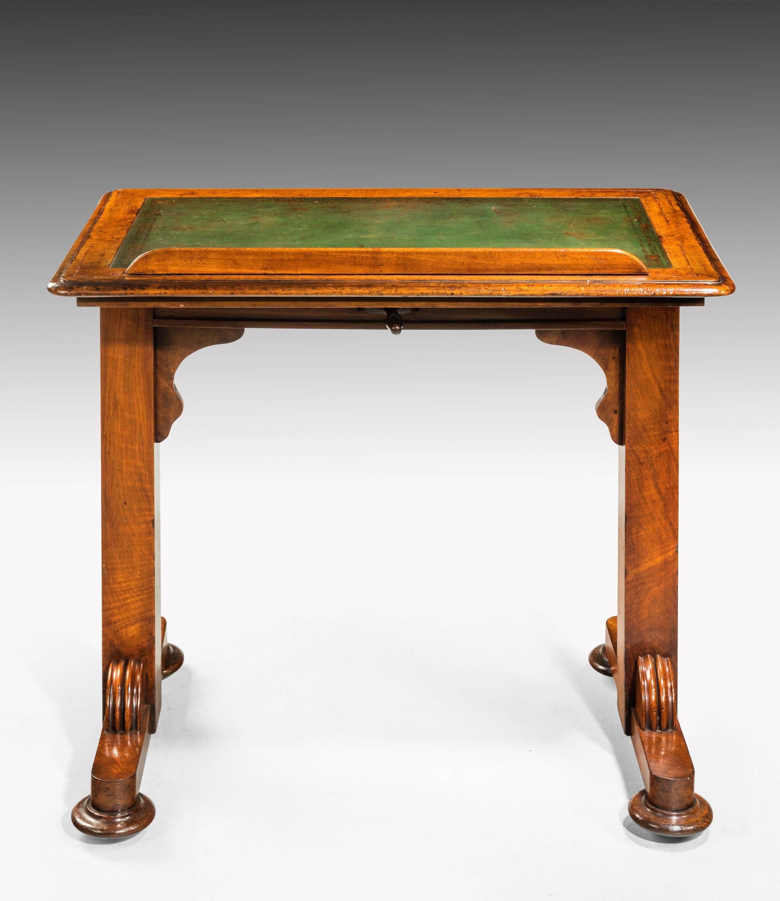 Regency Period Mahogany Writing Table with a Sliding Height Mechanism In Excellent Condition In Peterborough, Northamptonshire