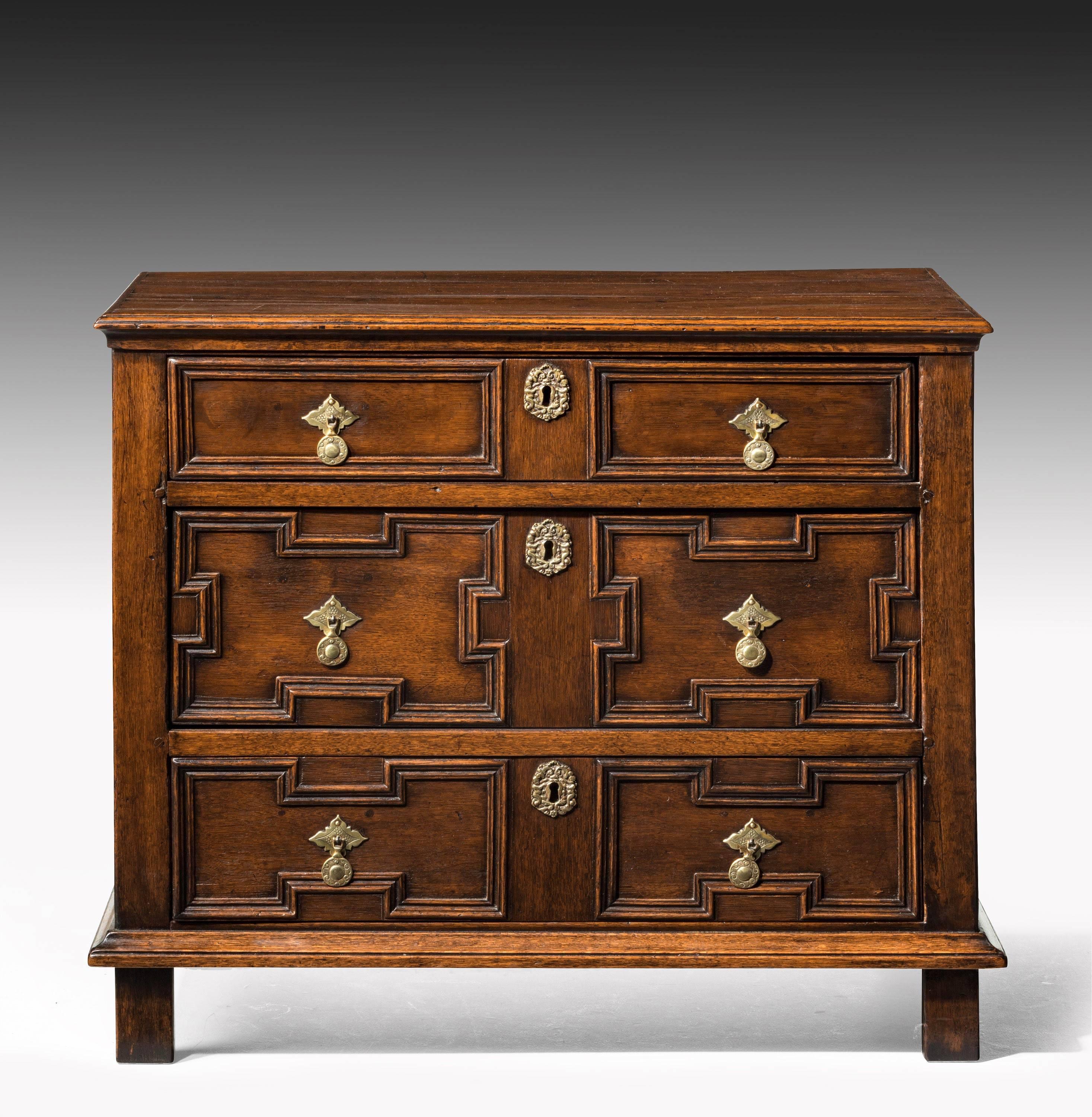 English Late 17th Century Chest of Drawers with Geometrically Shaped Fronts