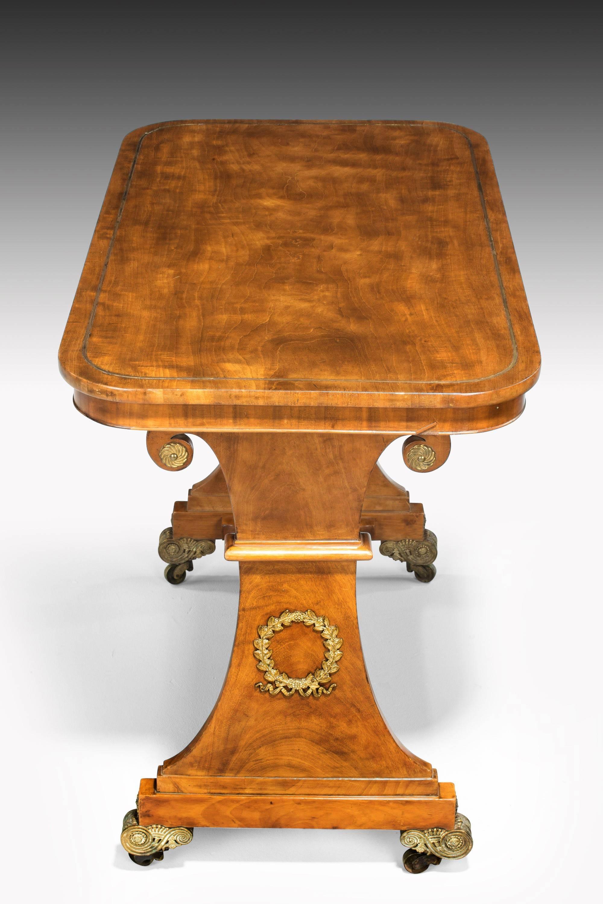 Regency Period Satinwood End Support Table with Figured Ormolu Mounts In Excellent Condition In Peterborough, Northamptonshire