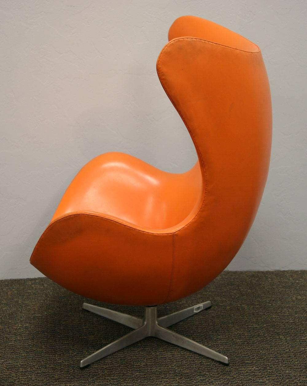 egg chair orange