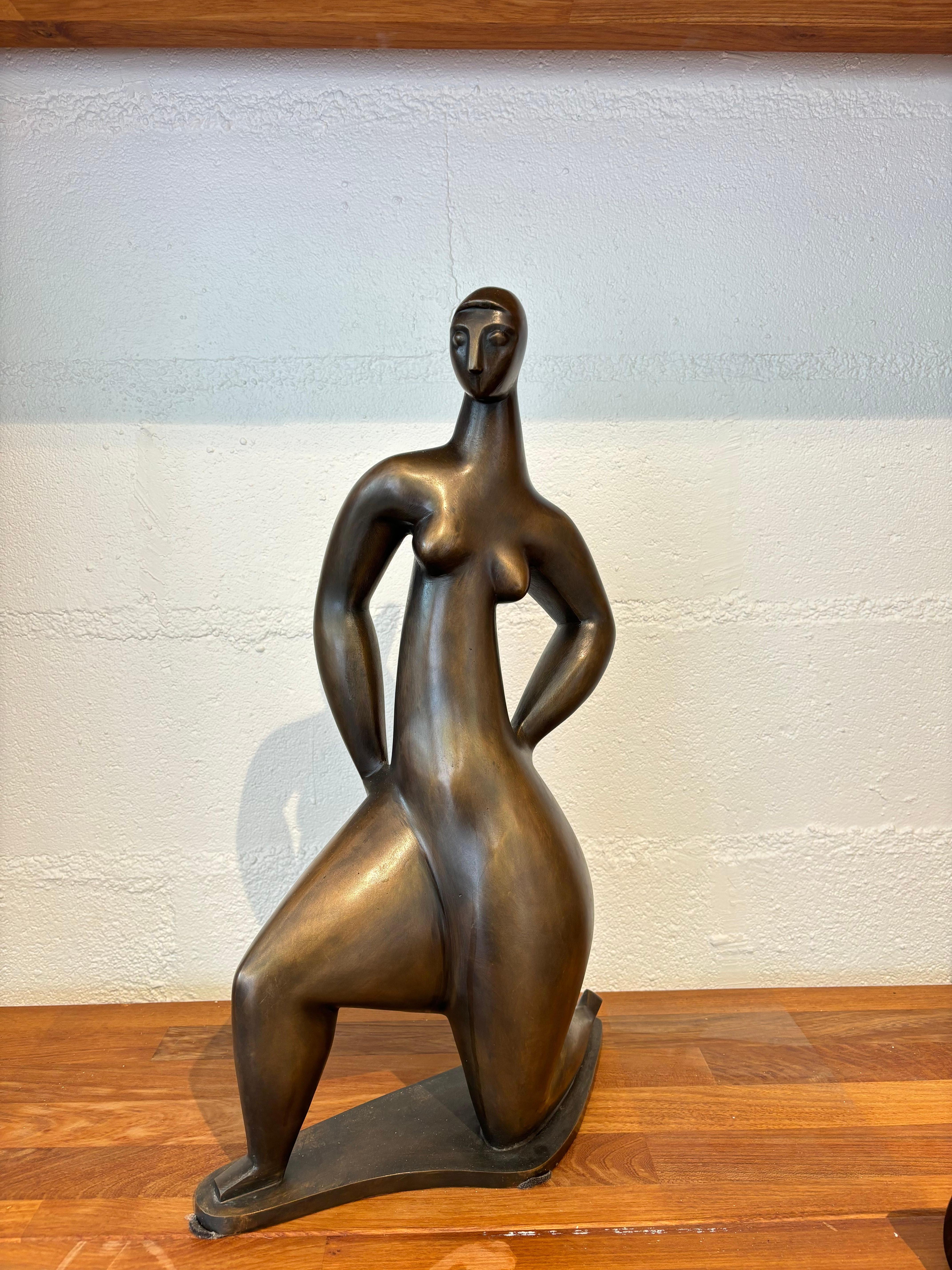 Wunderschöne figurative Skulptur von Siegfried Jonas (Mitte des 20. Jahrhunderts) im Angebot