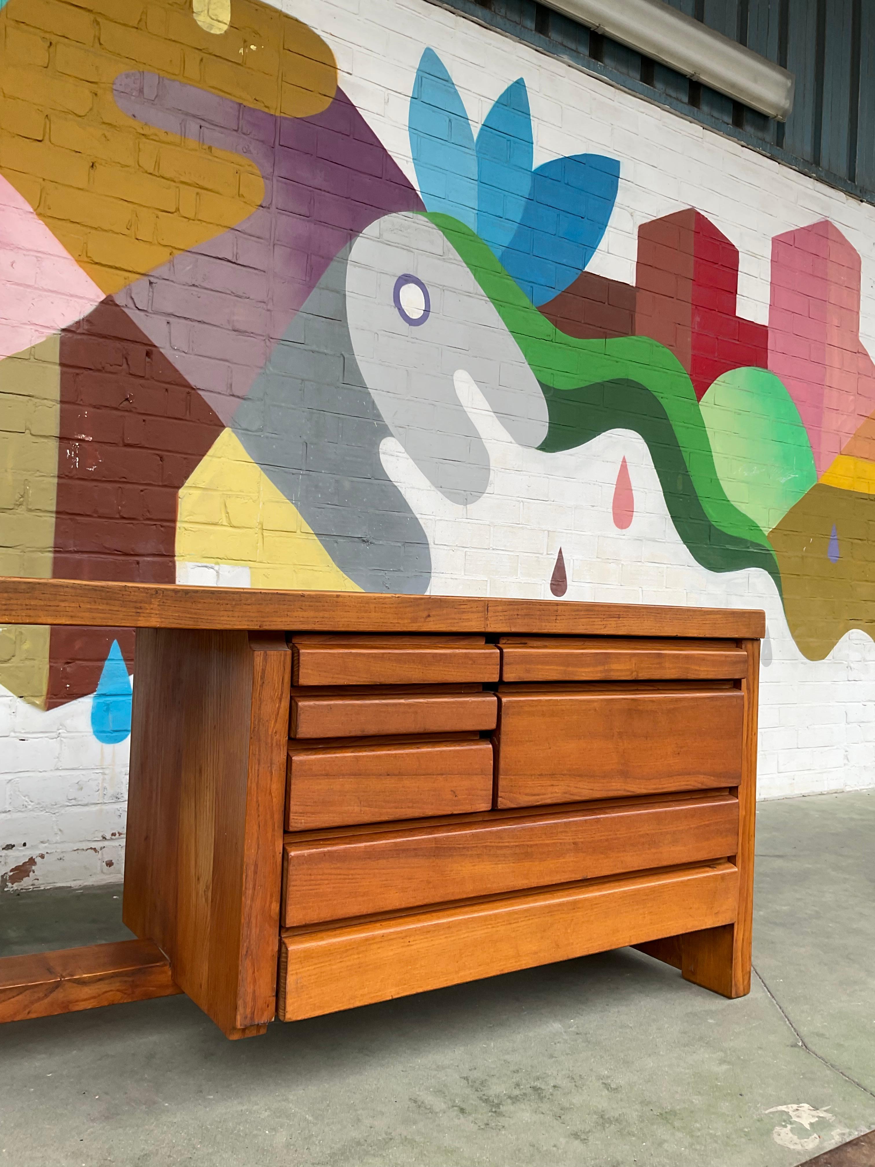 R05 Un bureau par Pierre Chapo en vente 1